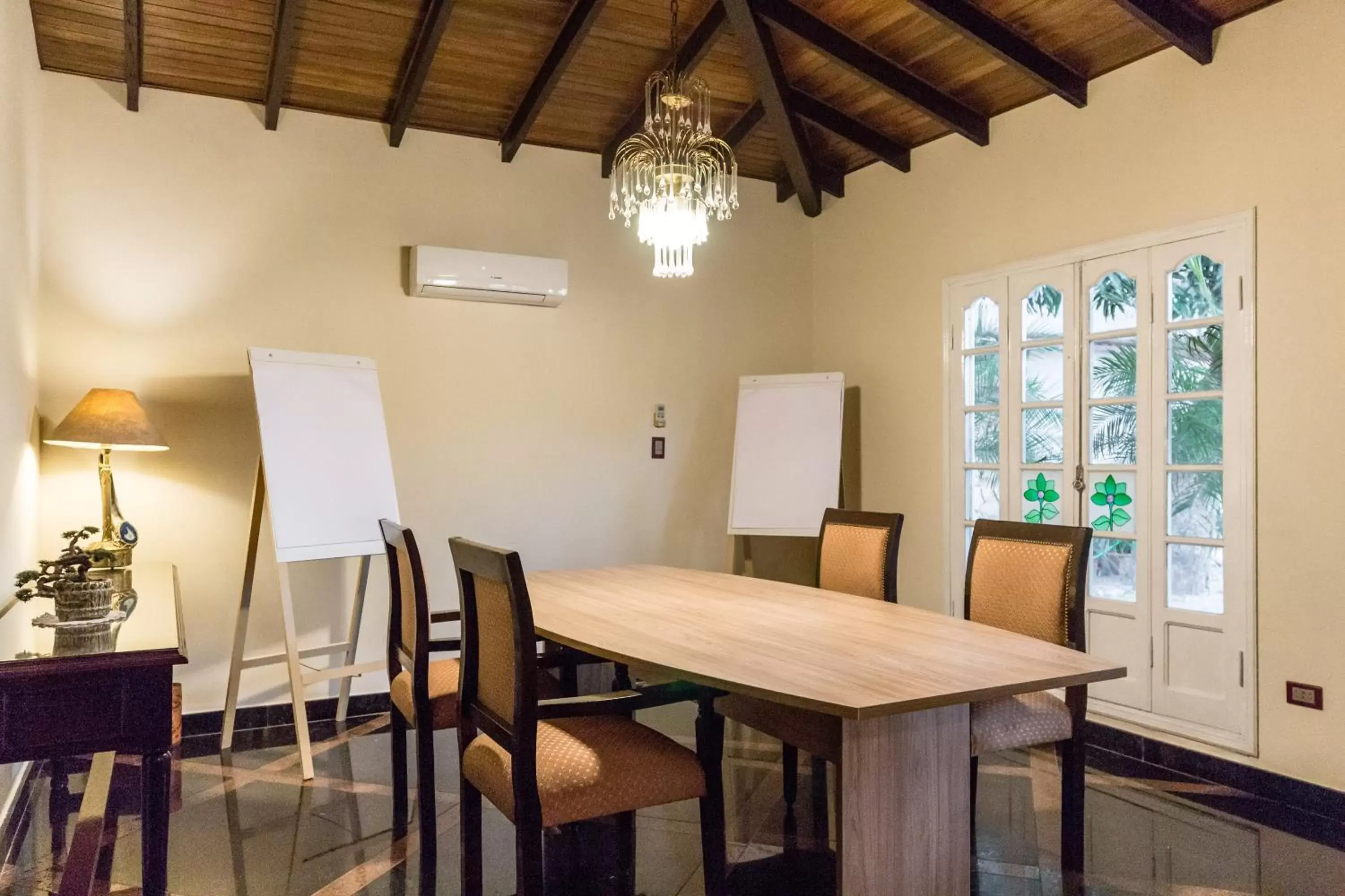 Business facilities, Dining Area in Paramanta Lifestyle Hotel