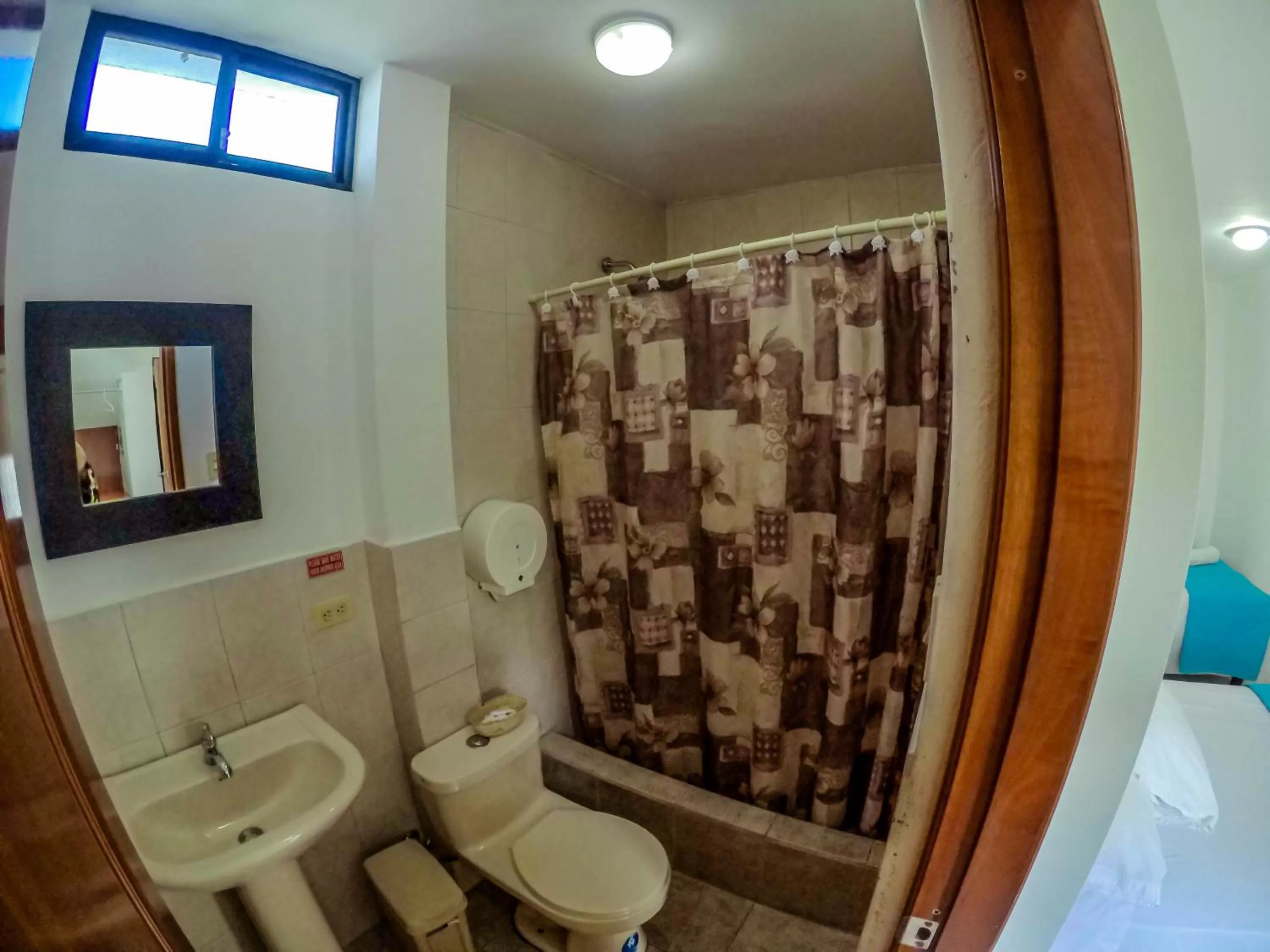 Shower in Casa de Nelly