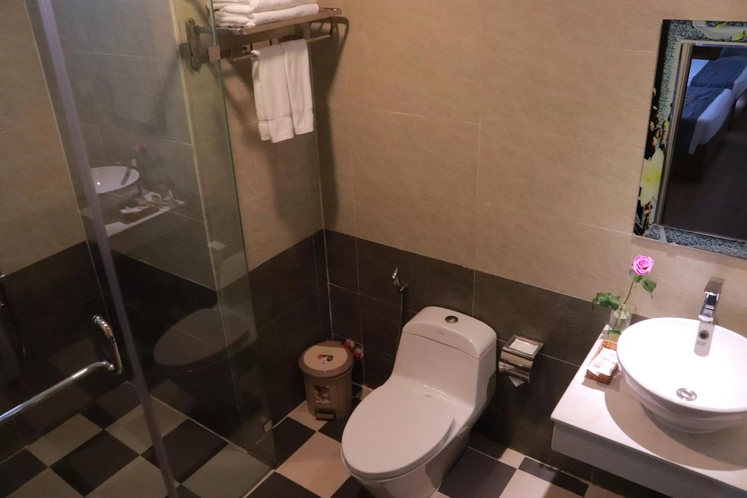 Bathroom in Glory Nha Trang Hotel
