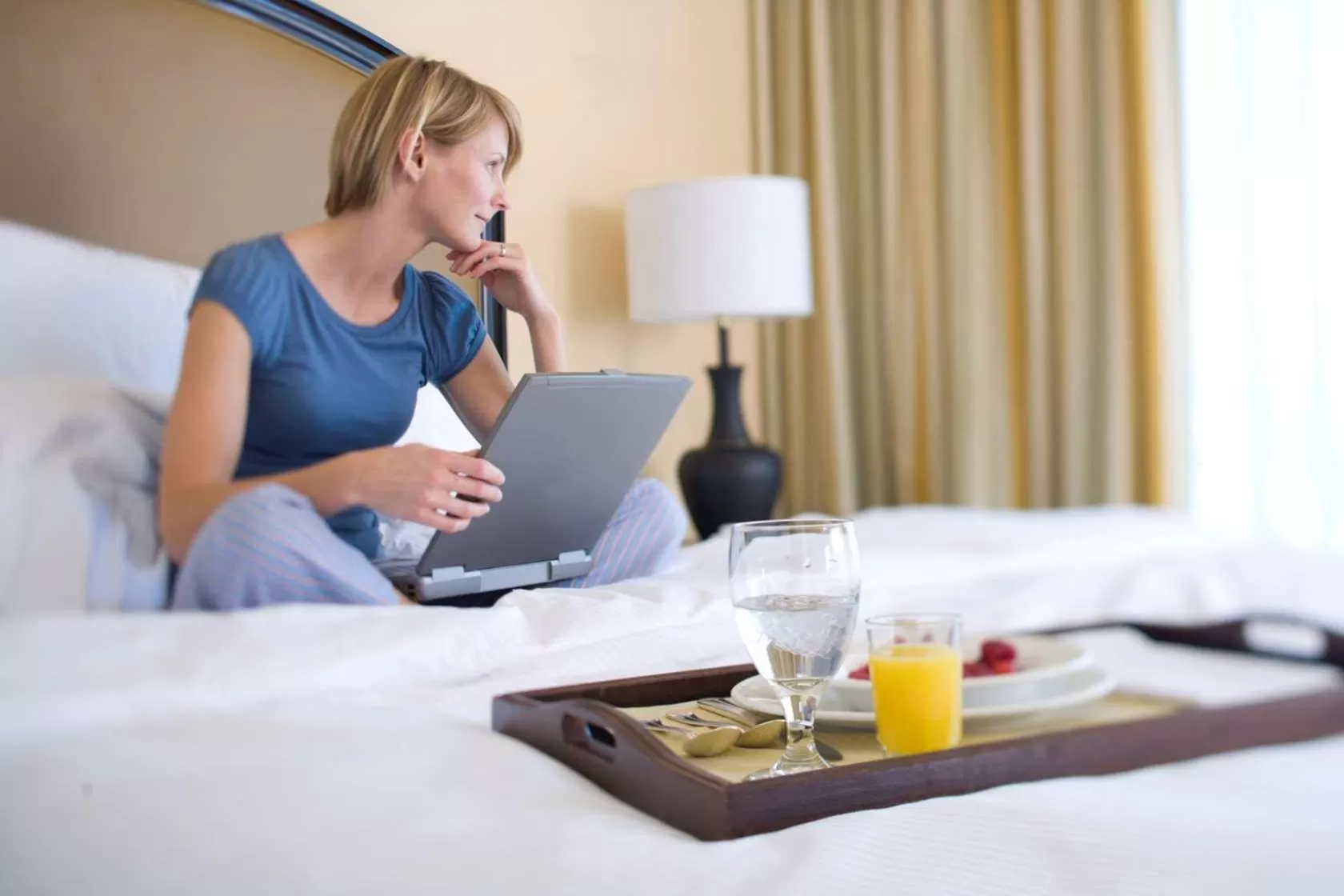 Restaurant/places to eat, Bed in DoubleTree by Hilton Holland