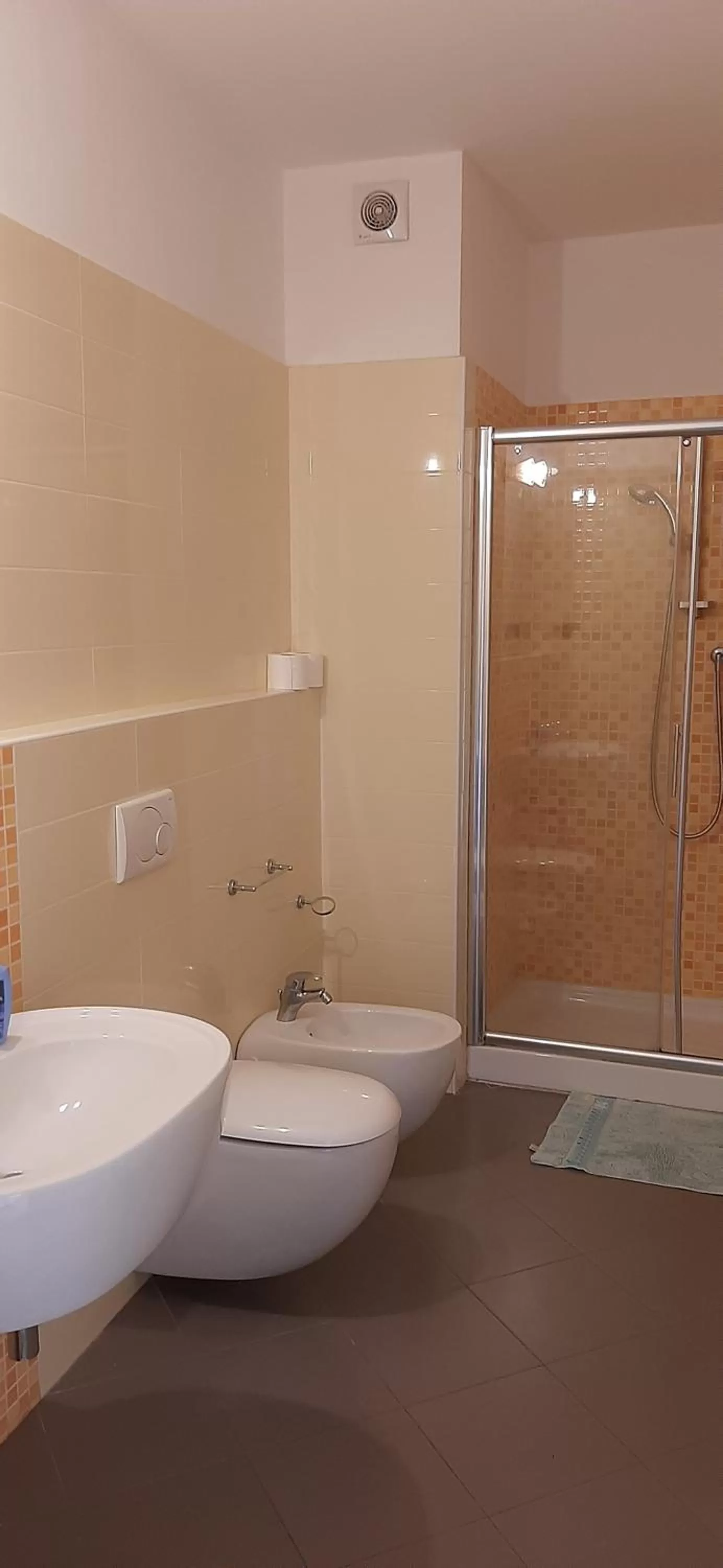 Shower in Casa per ferie religiosa Figlie di Nazareth