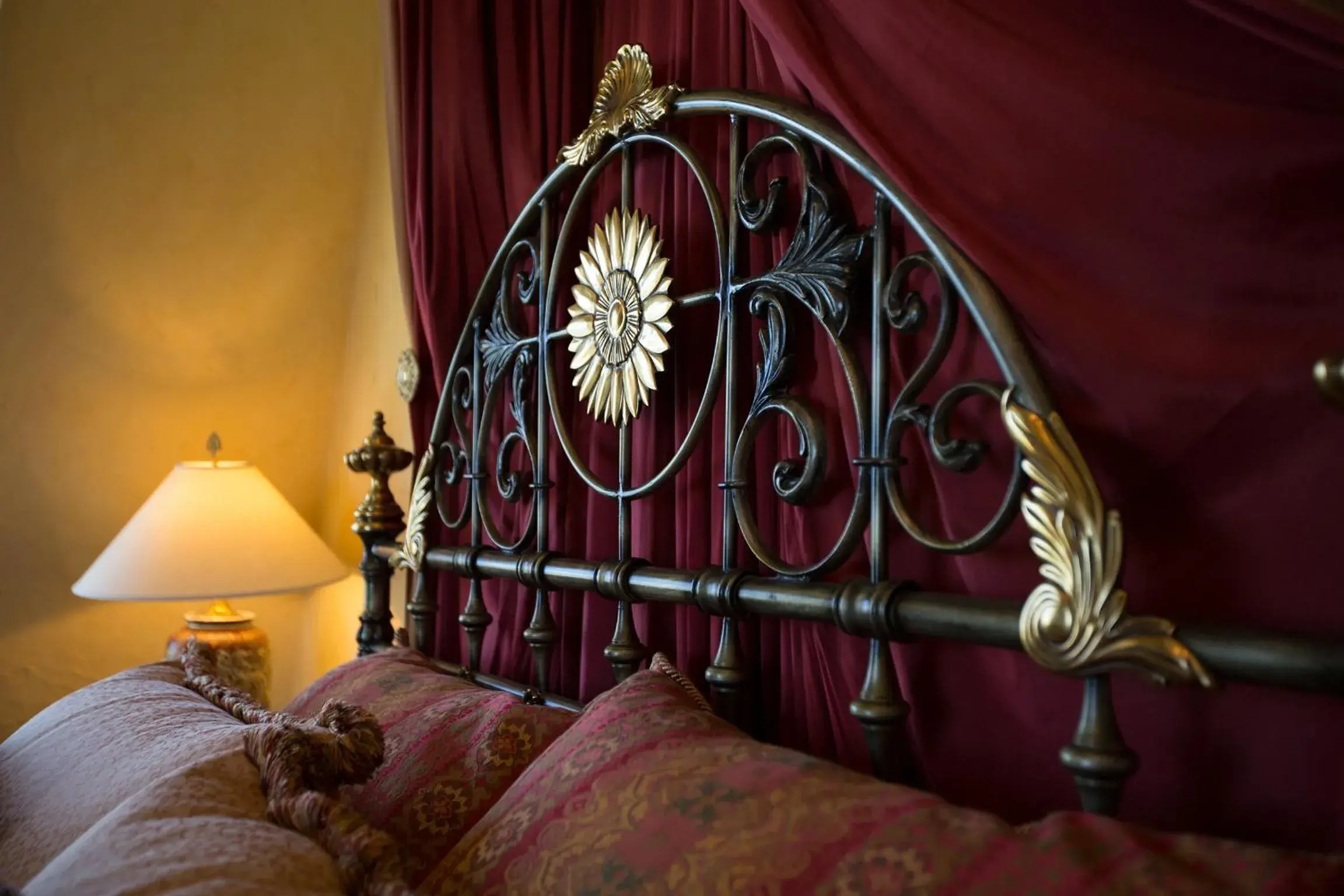 Decorative detail, Bed in The Chanler at Cliff Walk Decorative detail, Bed in The Chanler at Cliff Walk