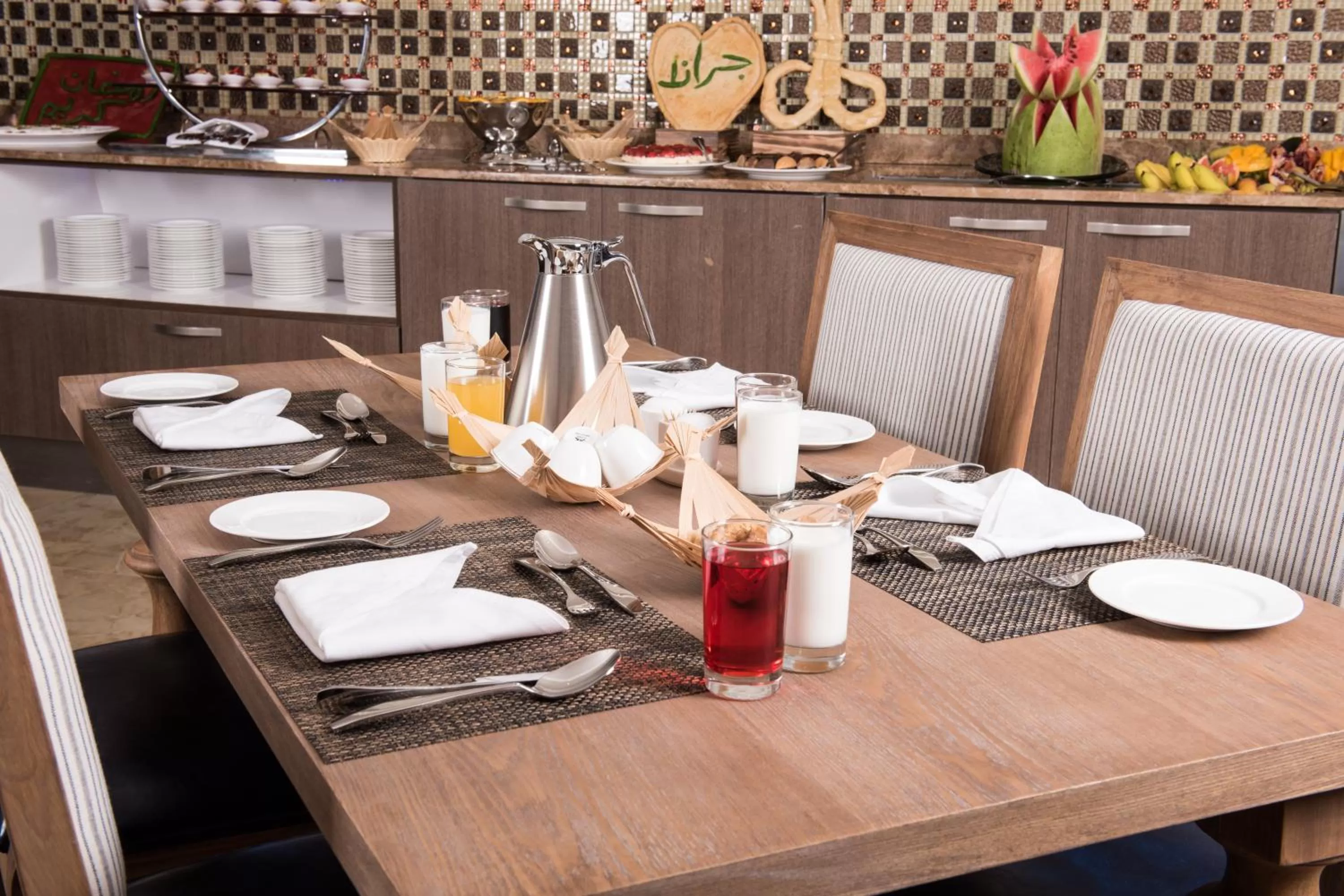 Restaurant/Places to Eat in Grand Park Hotel