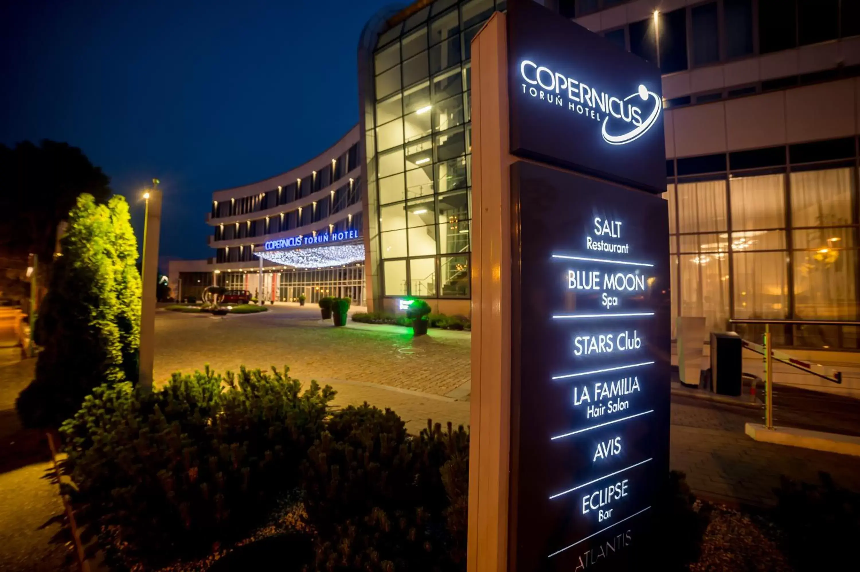 Facade/entrance, Property Building in Copernicus Toruń Hotel