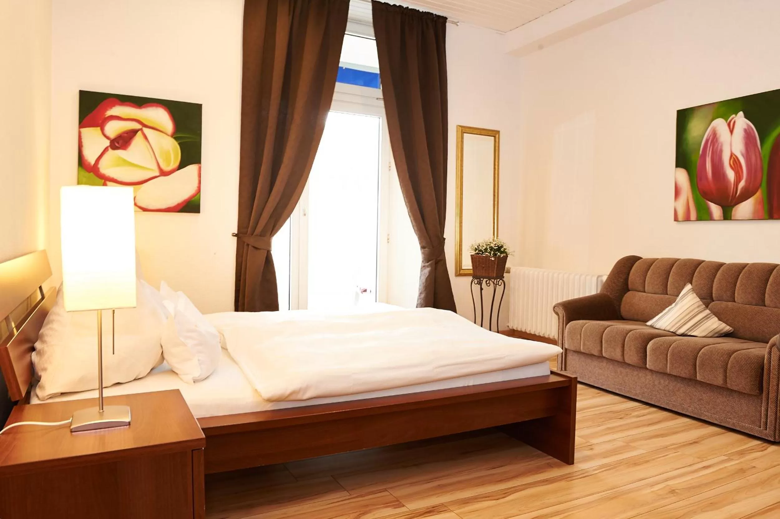 Bedroom, Bed in Vegan Hotel und Restaurants Nicolay 1881