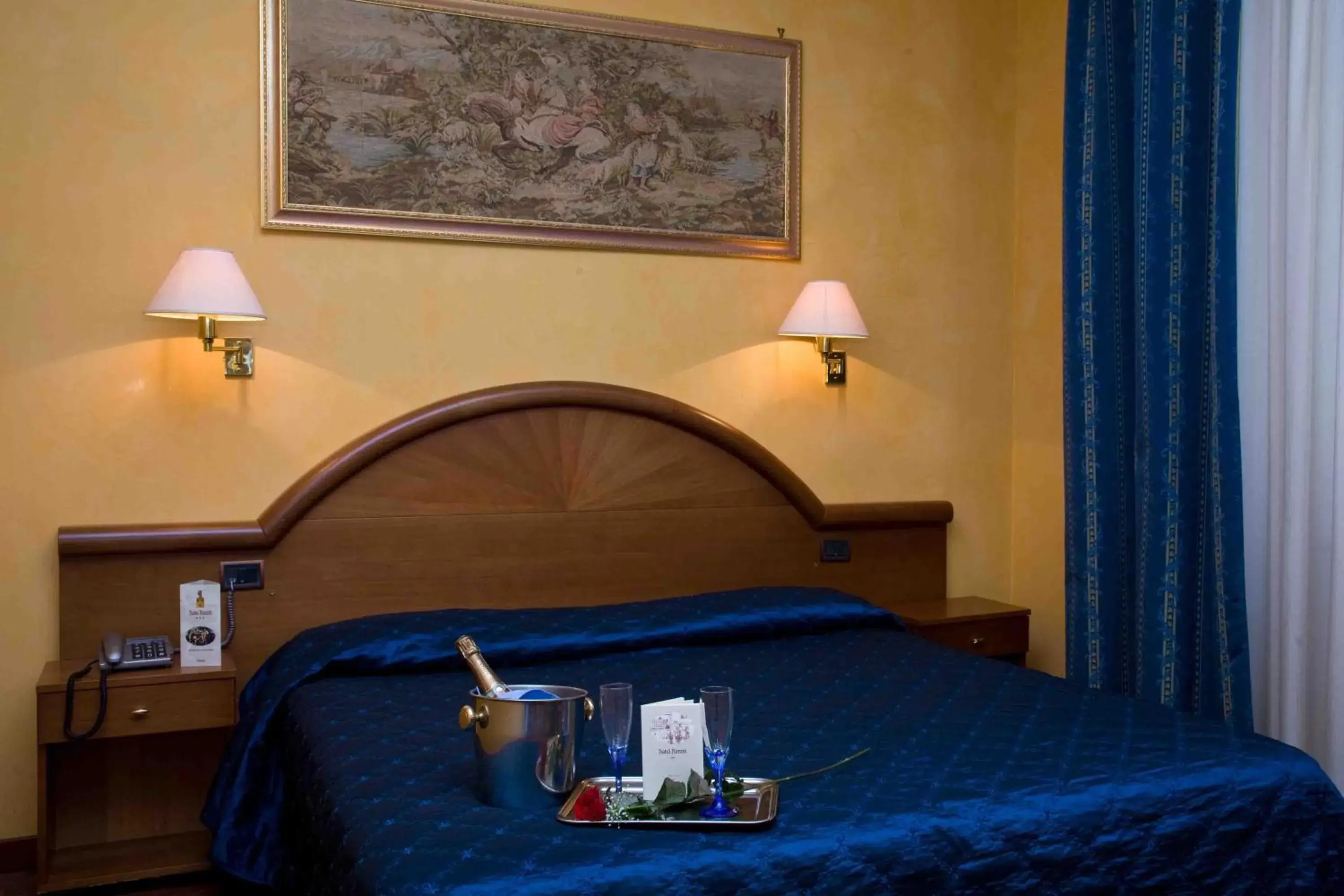 Photo of the whole room, Bed in Hotel Rimini