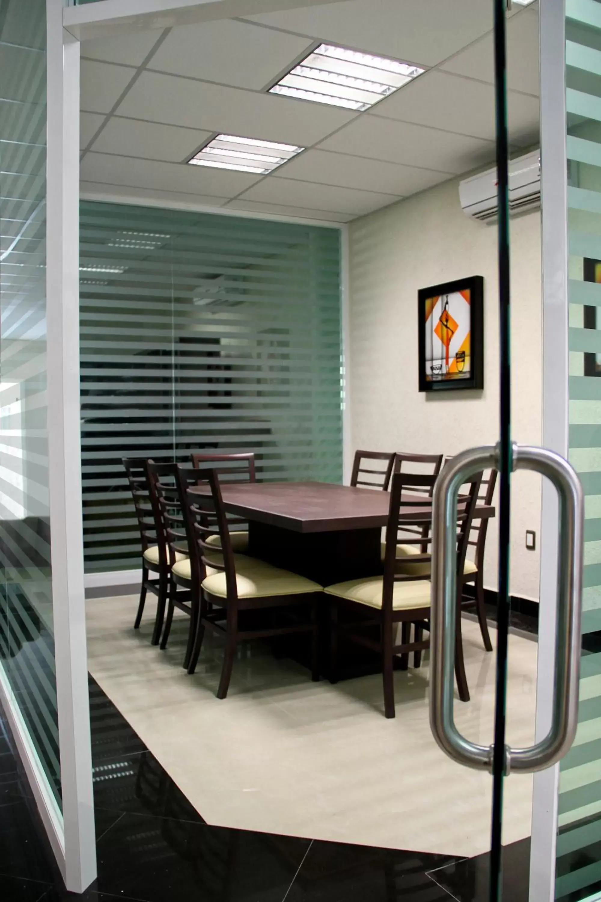 Business facilities, Dining Area in Hotel Portonovo Plaza Centro