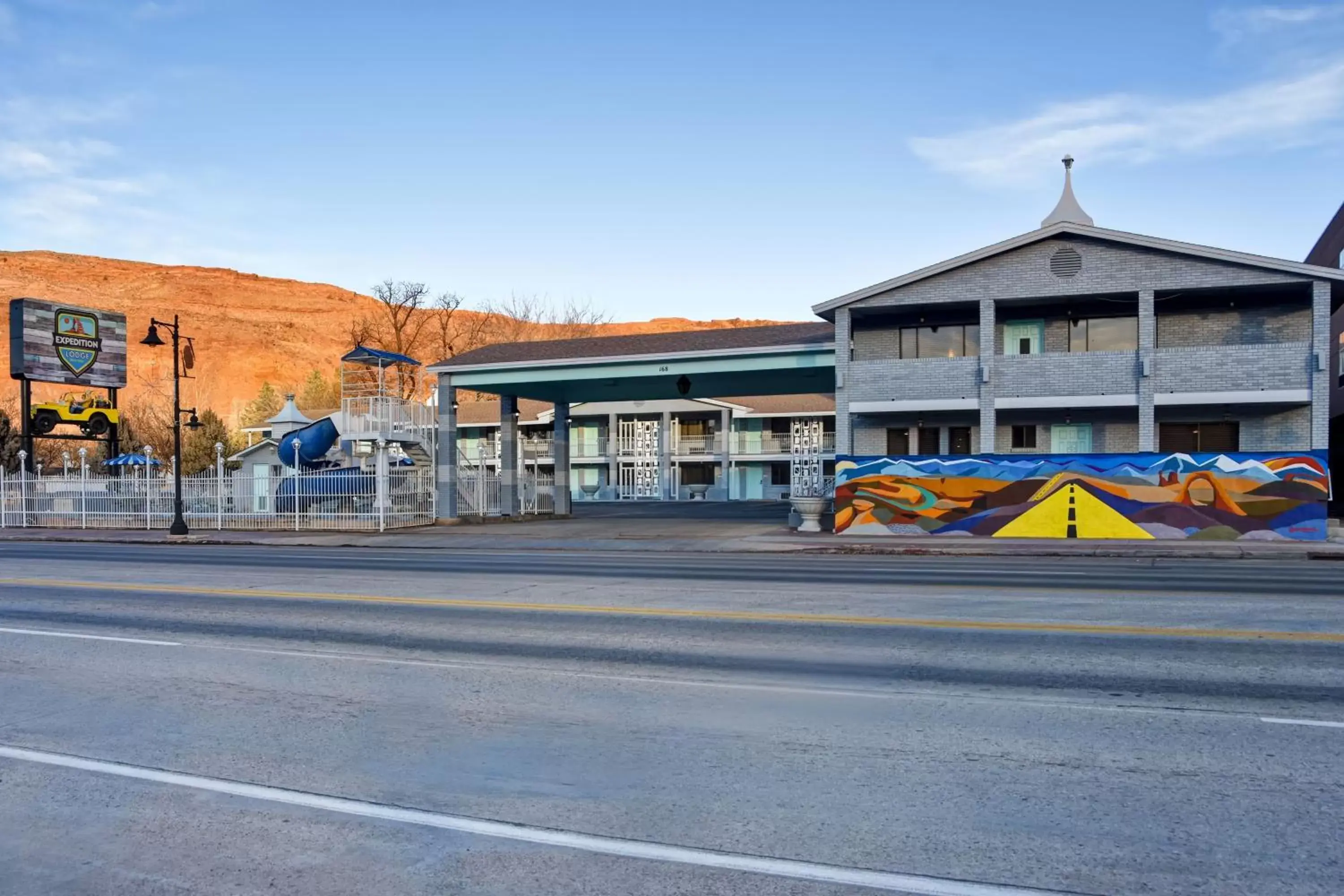 Property building in Expedition Lodge Moab Arches National Park Property building in Expedition Lodge Moab Arches National Park