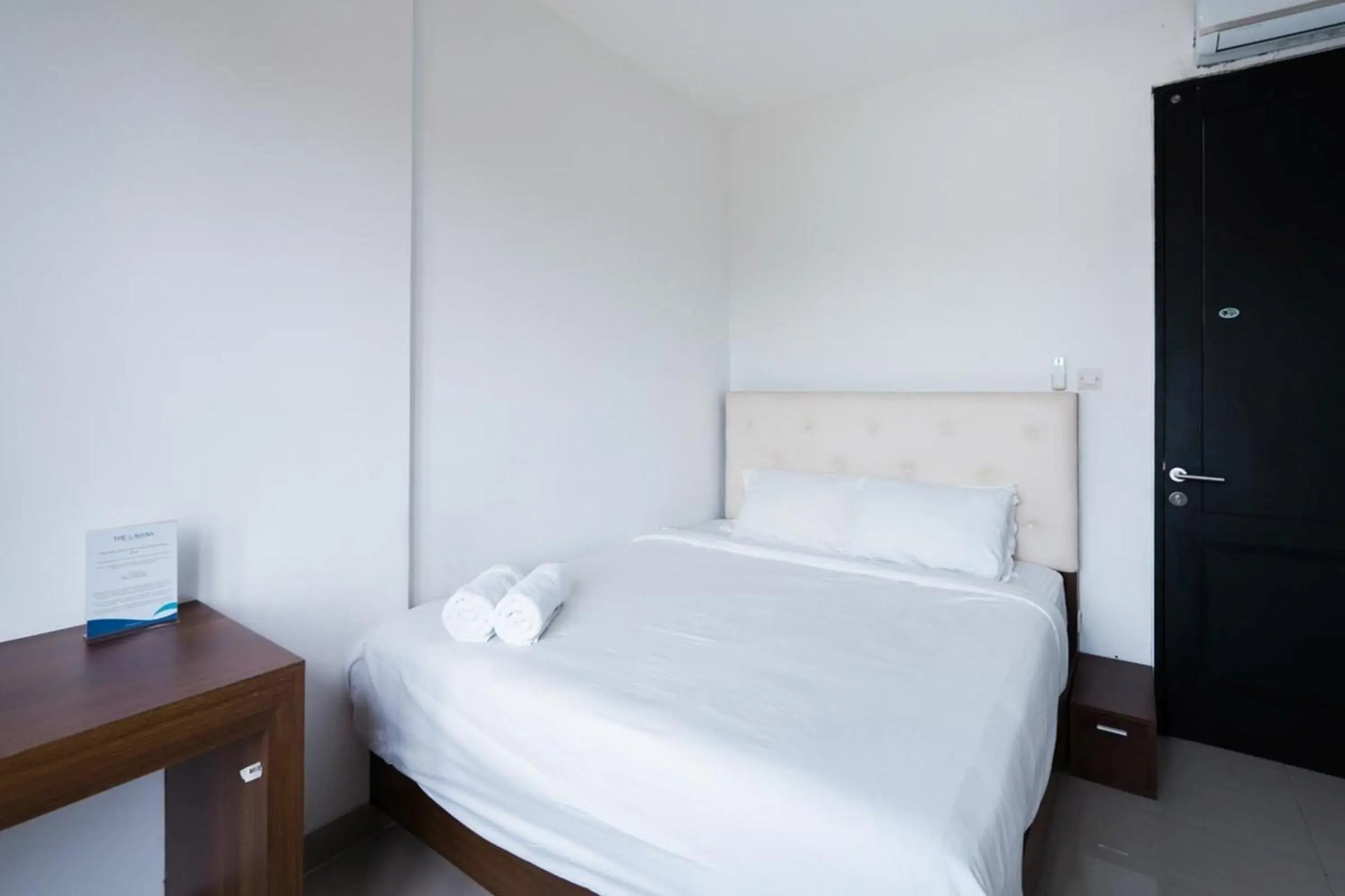 Bedroom, Bed in The Lavana Townhouse Sanur