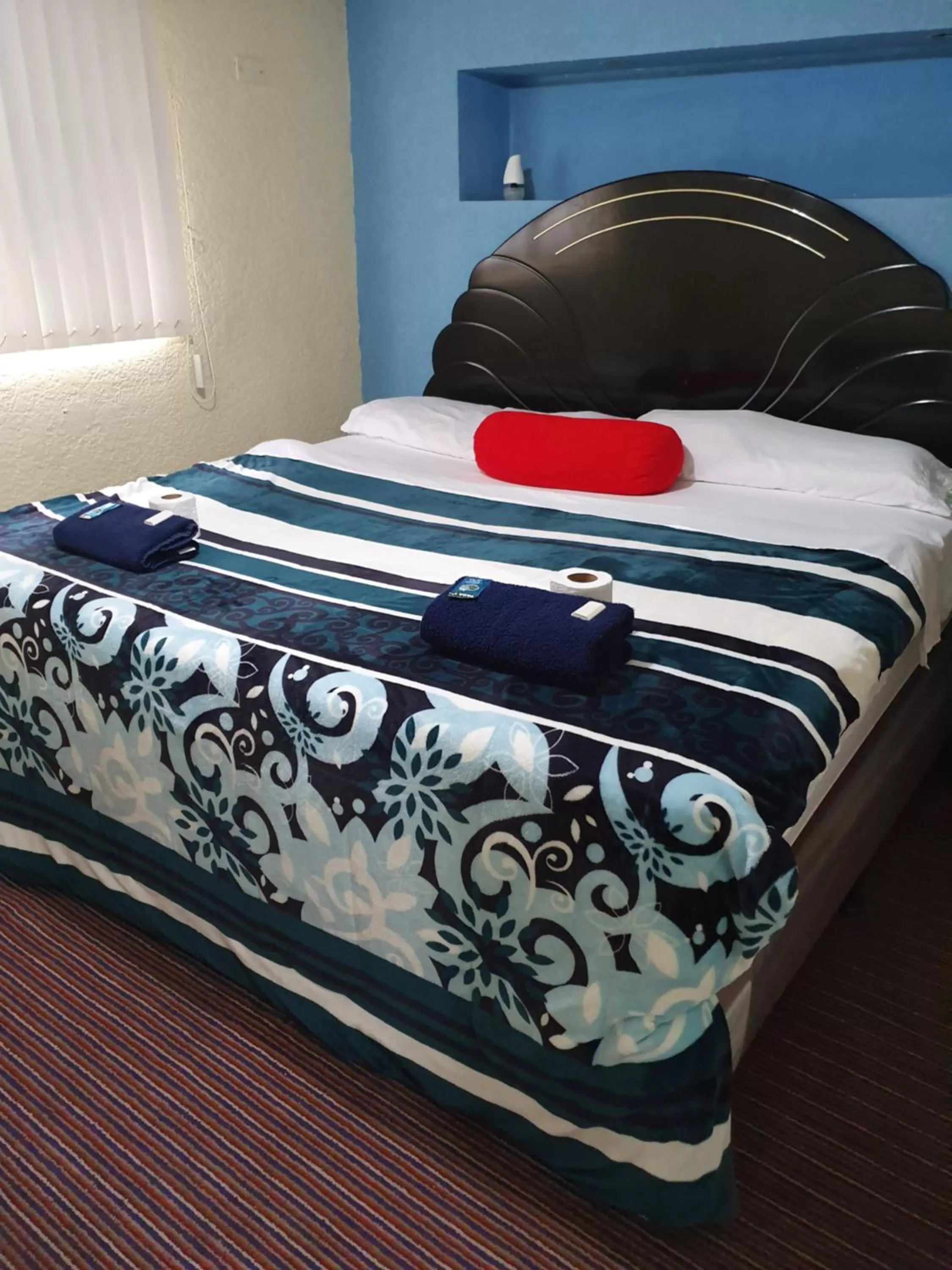 Bed in hotel kasa kamelot 2