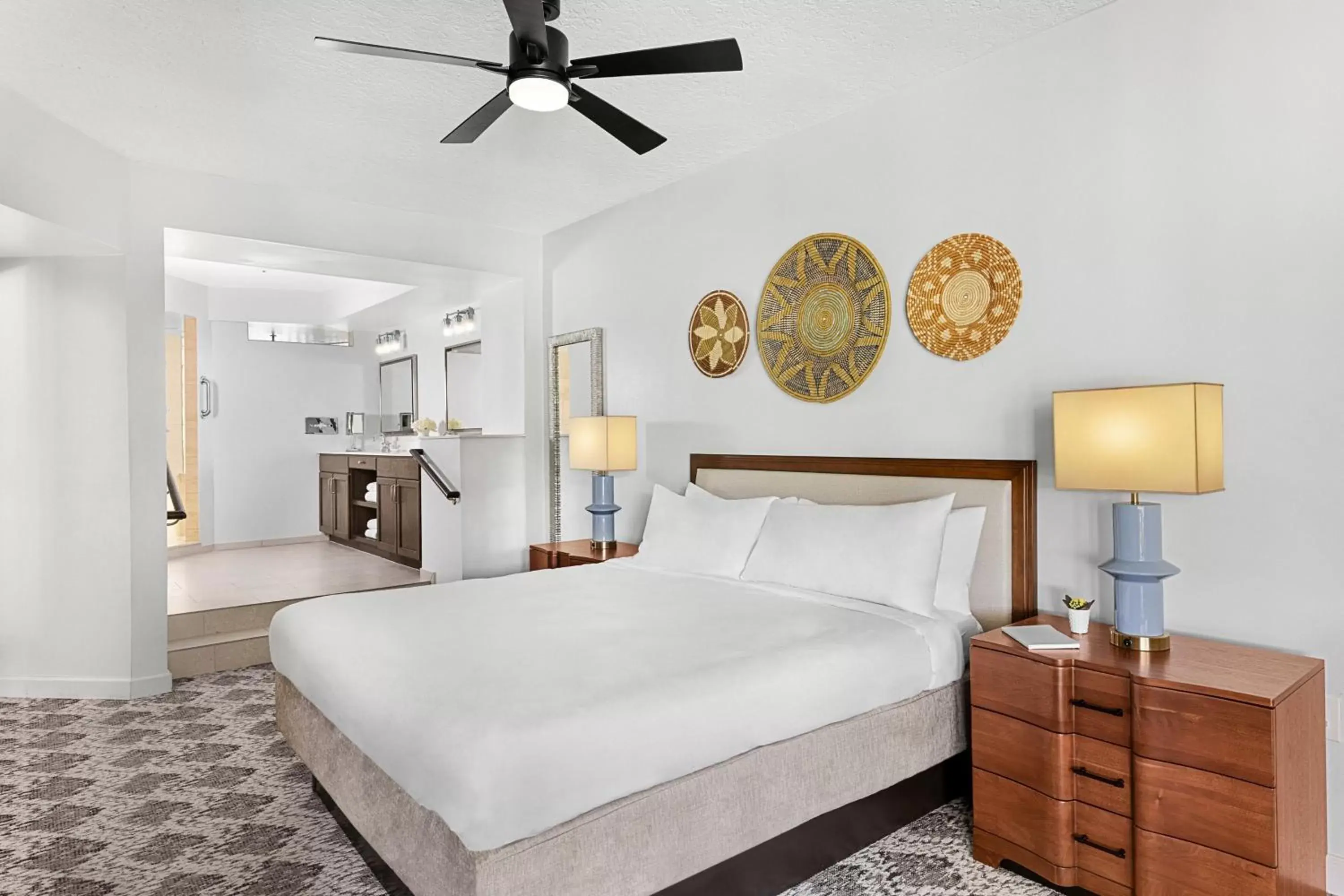 Bedroom, Bed in Marriott's Sabal Palms