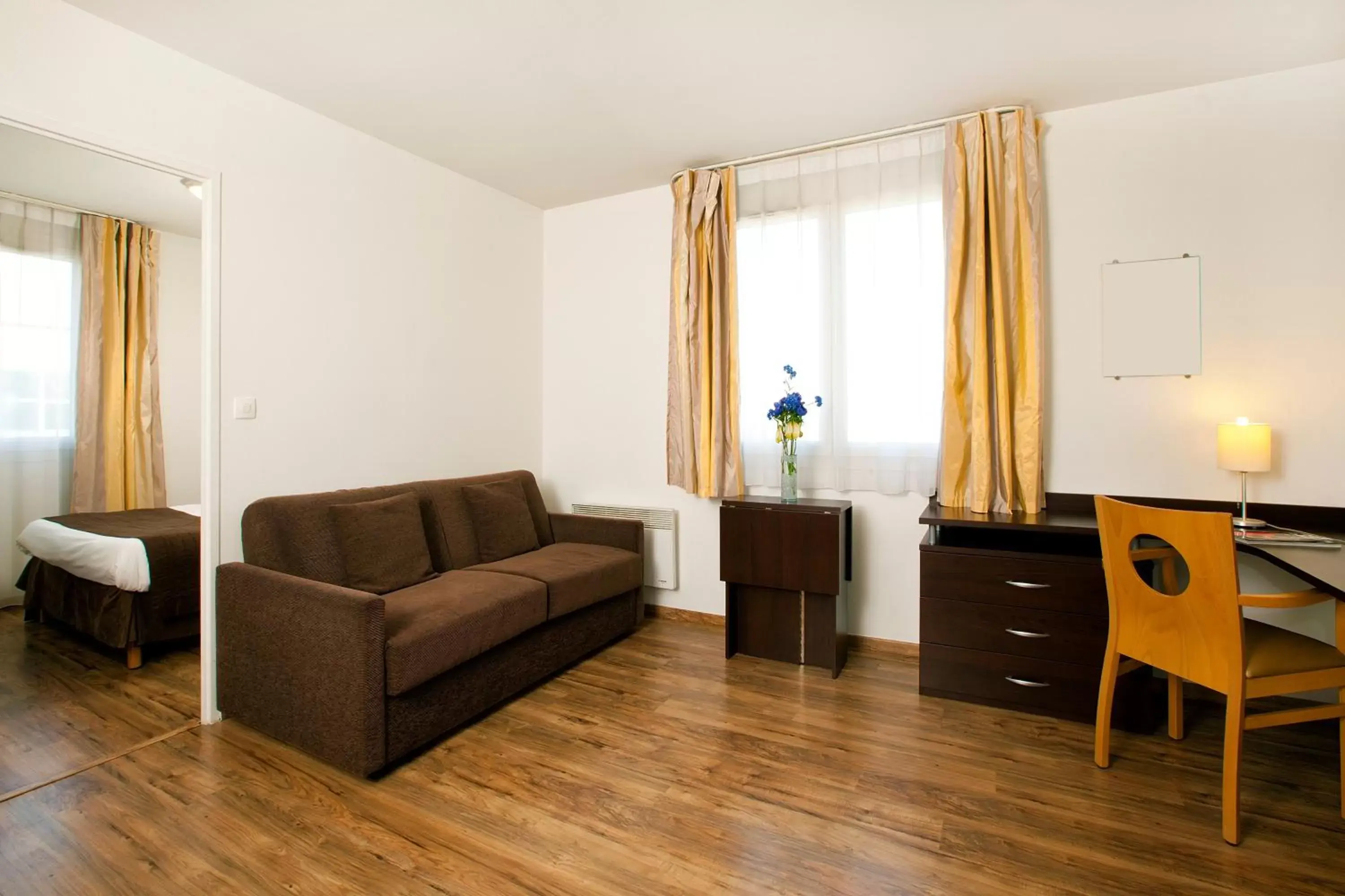 Living room, Seating Area in Séjours & Affaires Caen Le Clos Beaumois