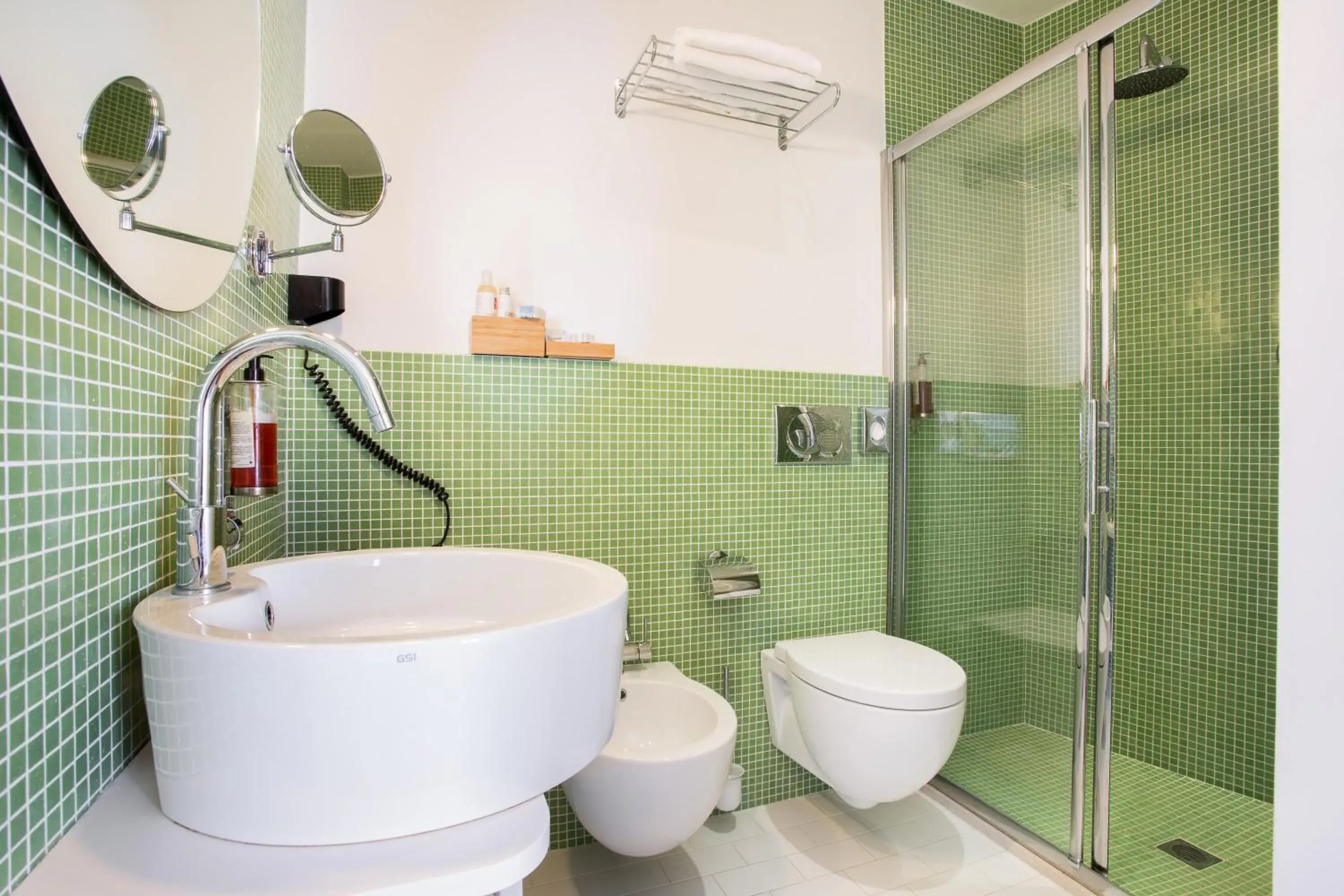 Shower, Bathroom in Hotel Solemare