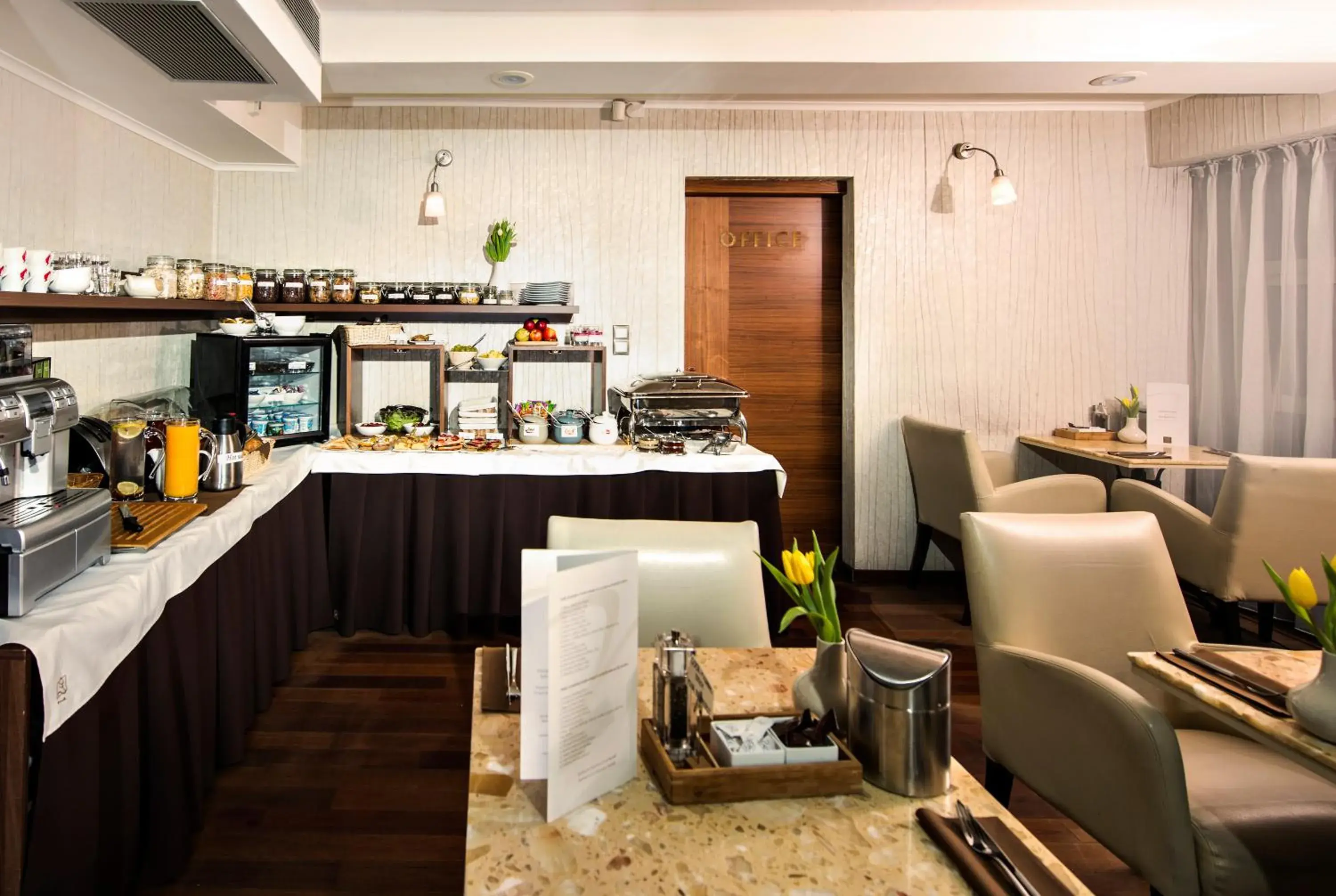 Buffet breakfast, Restaurant/Places to Eat in Mama's Design & Boutique Hotel