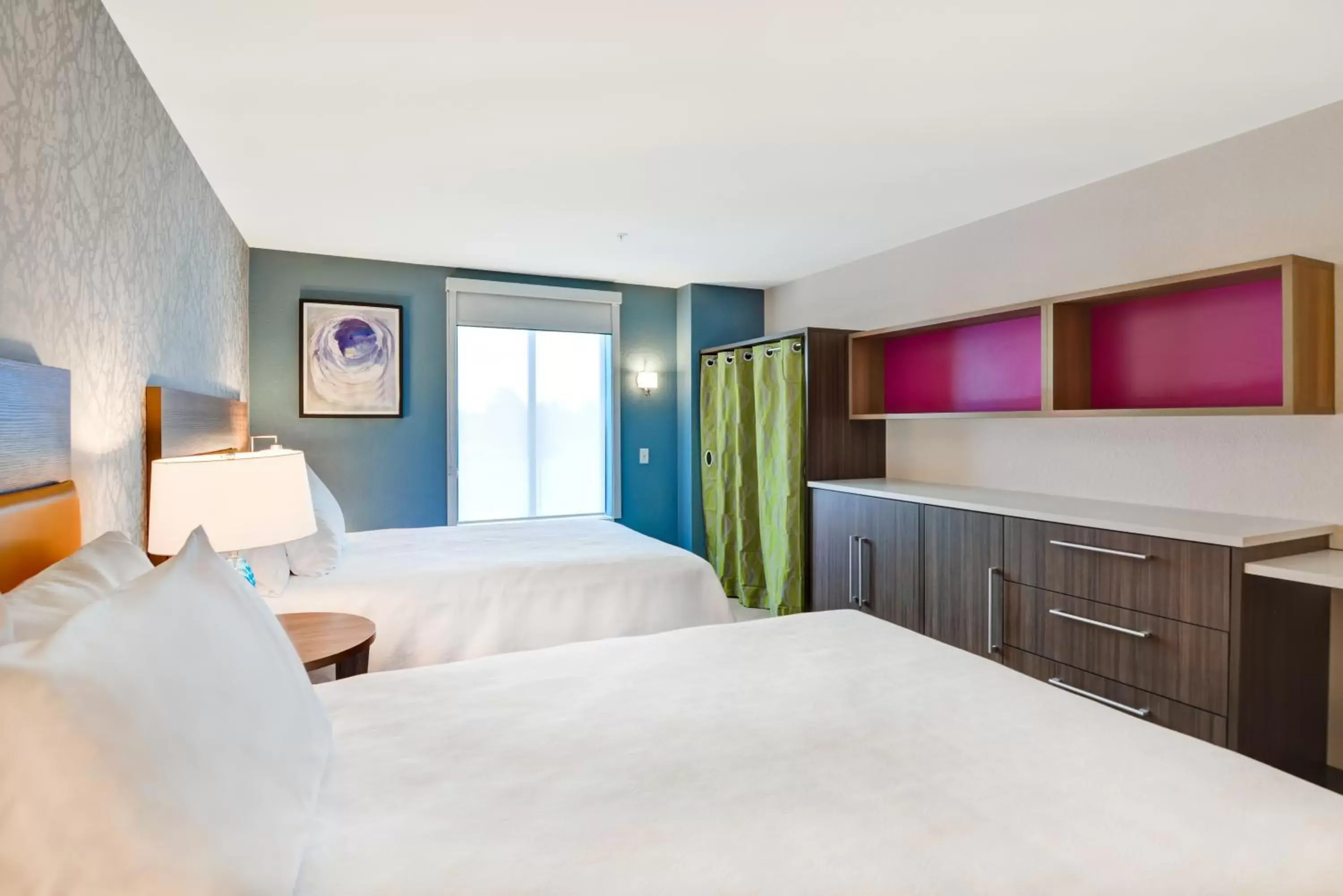 Bedroom, Bed in Home2 Suites By Hilton Beaufort