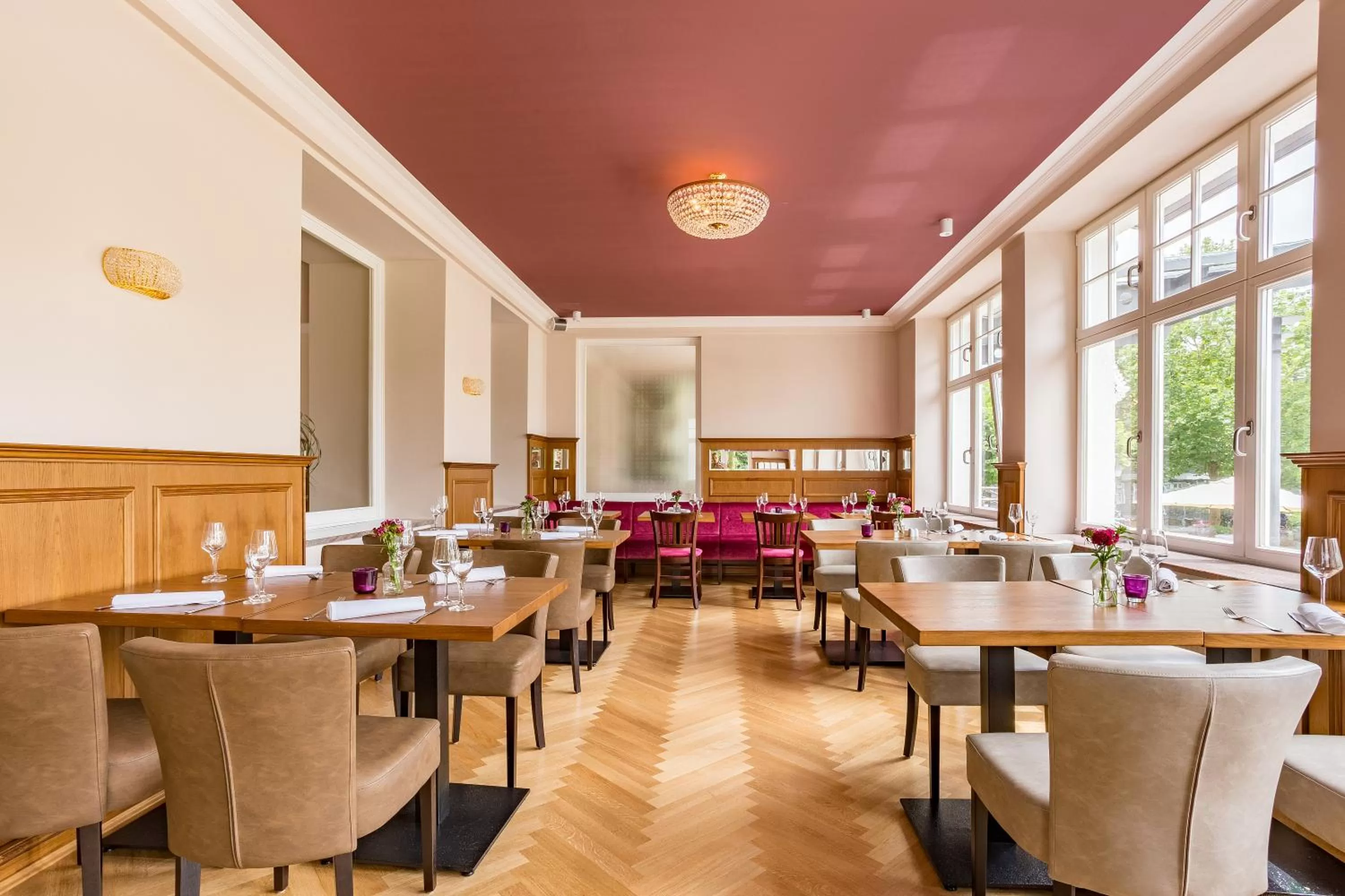 Restaurant/places to eat in Kurhaushotel Bad Salzhausen