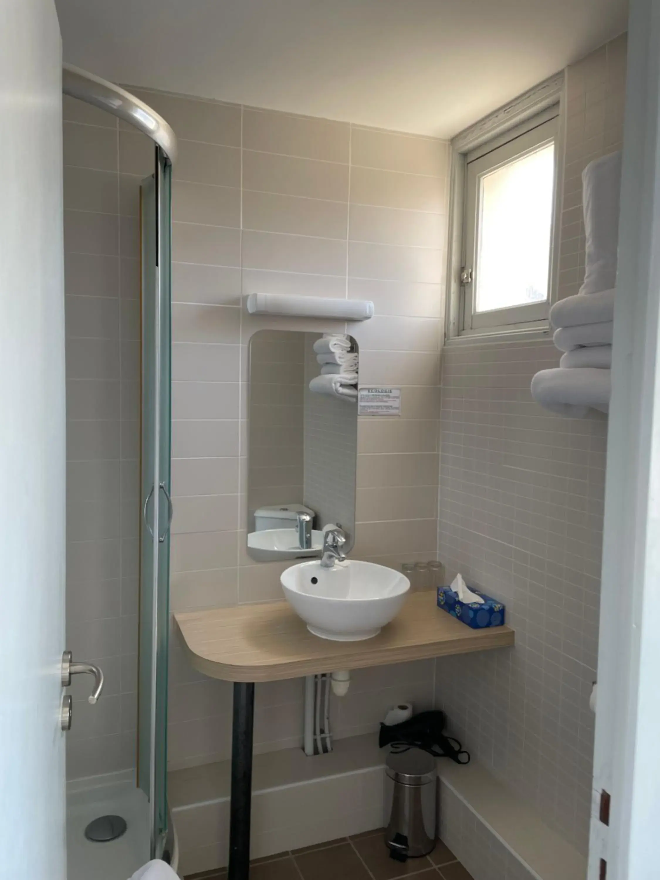Bathroom in Hôtel Oxo