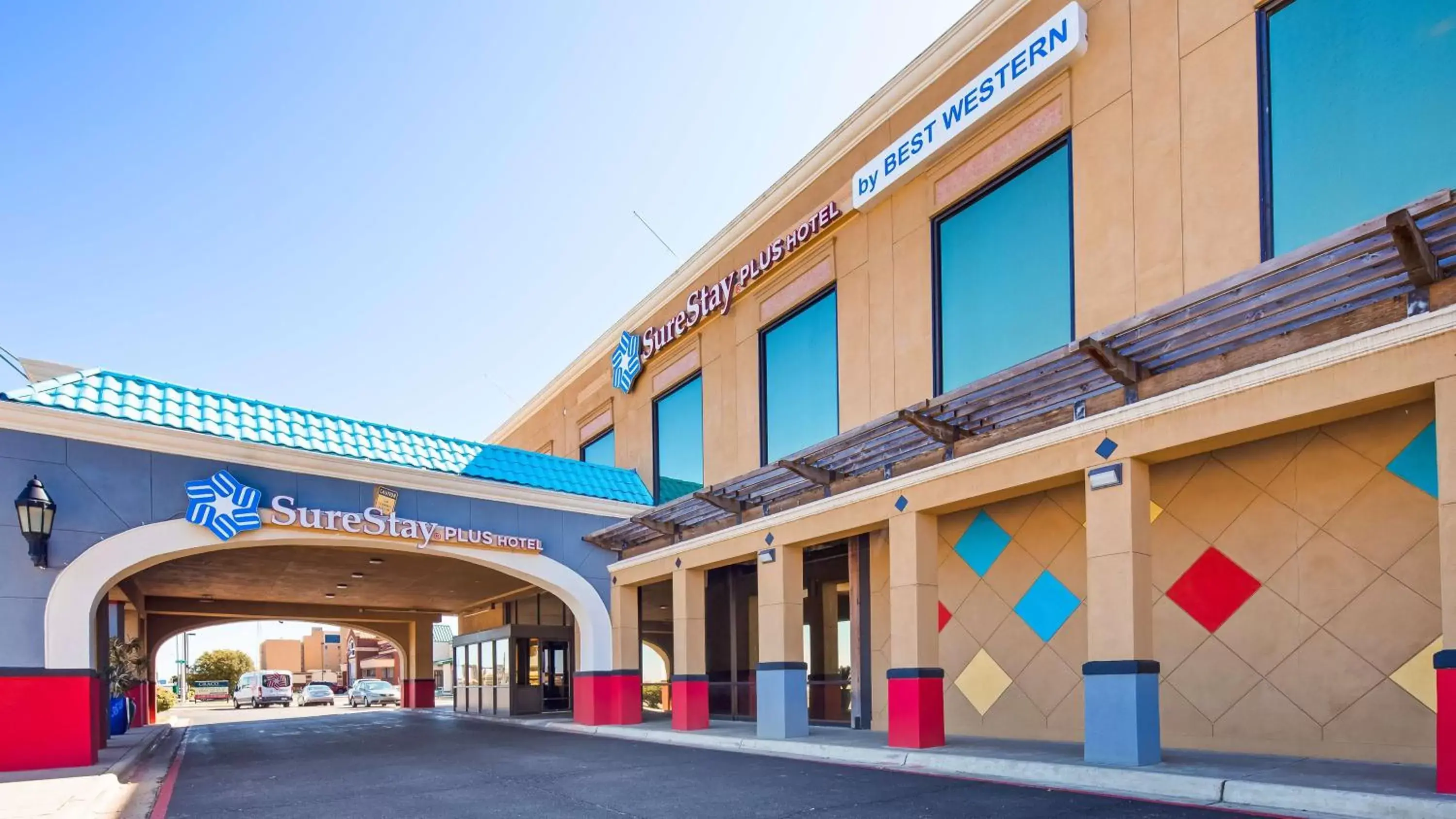 Property Building in SureStay Plus Hotel by Best Western Lubbock Medical Center