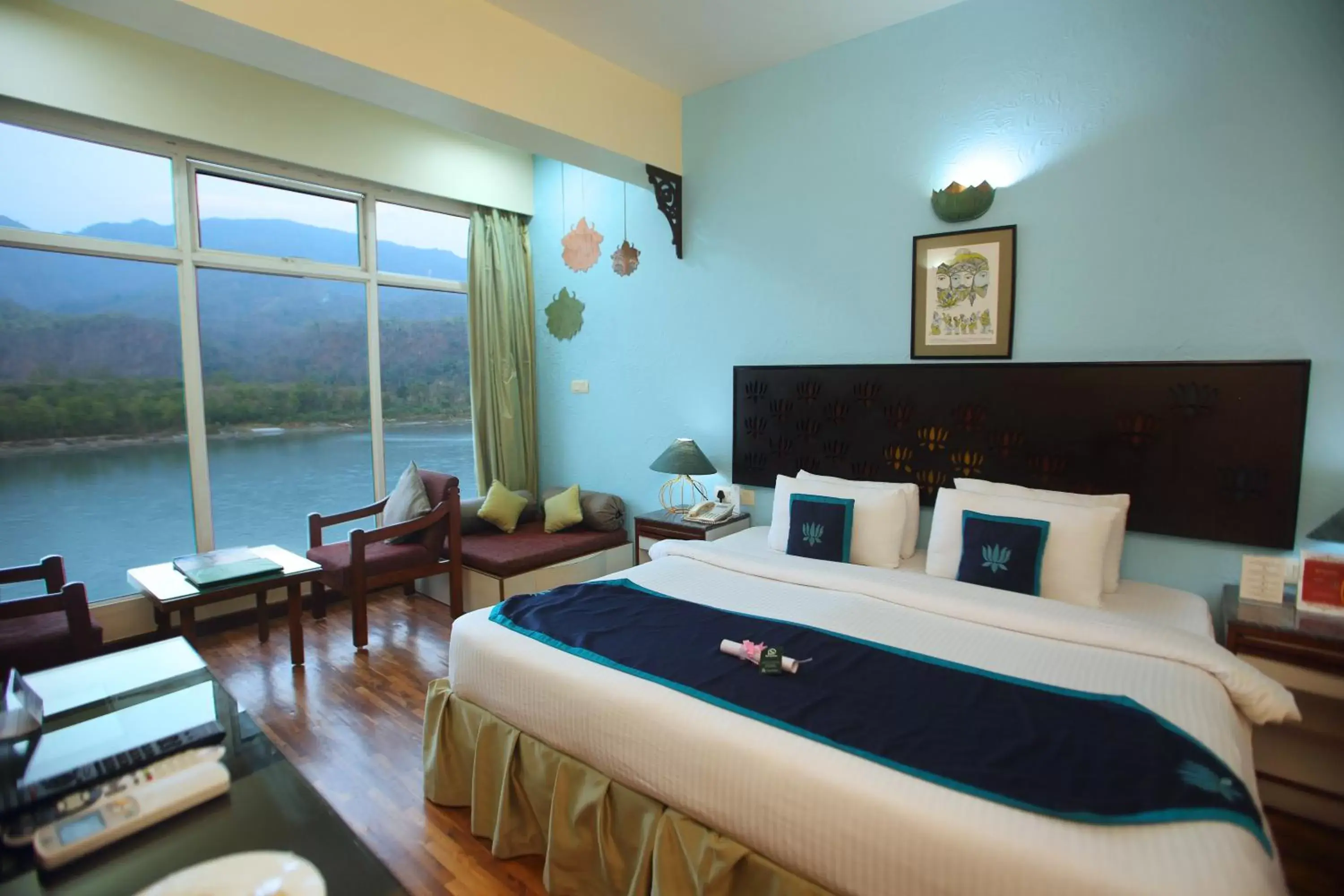 Bed in GANGA KINARE- A Riverside Boutique Resort, Rishikesh