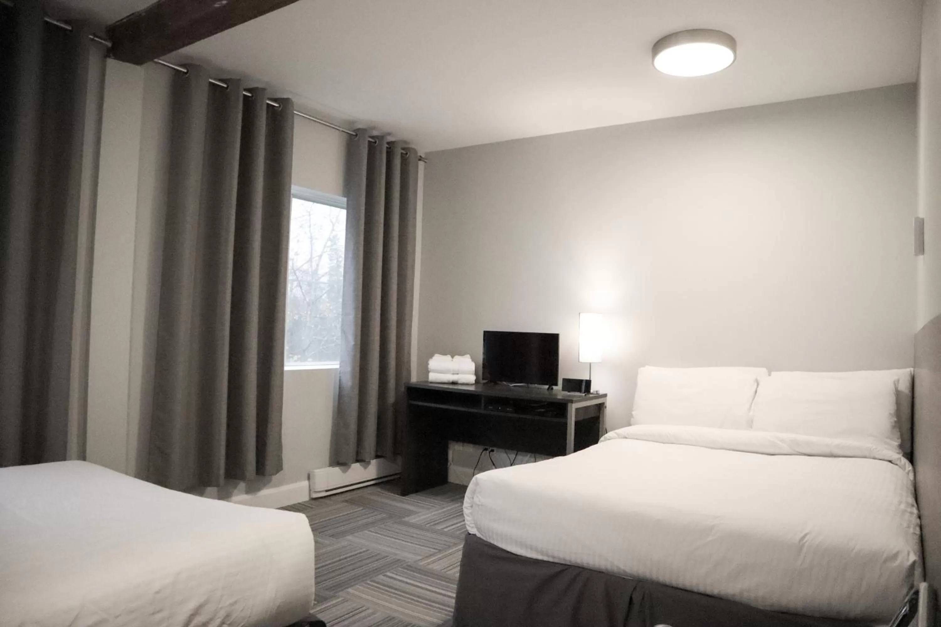 Bed in Auberge Valcartier - Par Aneyro