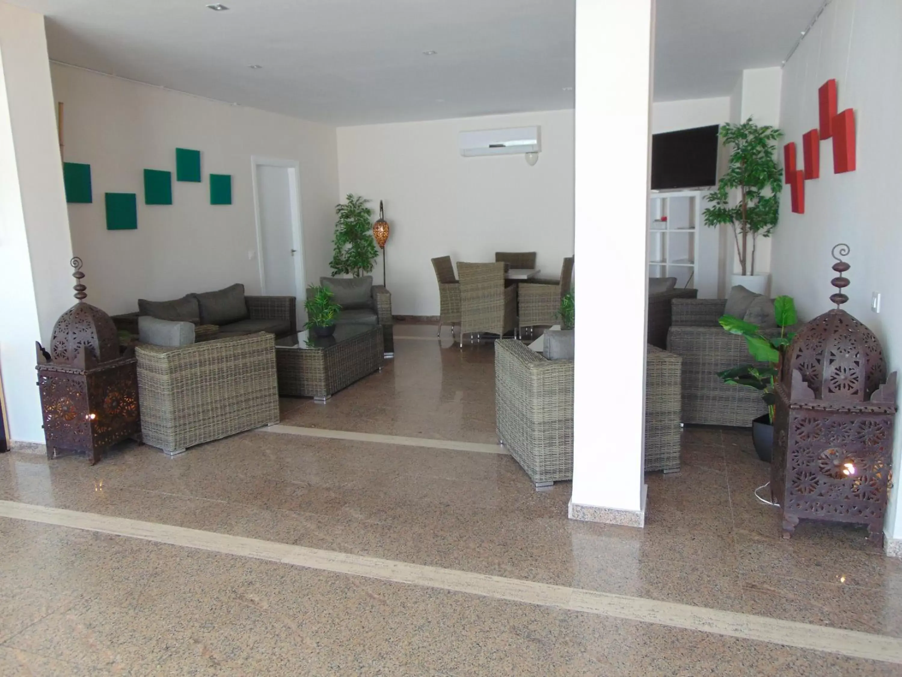 Communal lounge/ TV room, Lobby/Reception in Campomar Playa