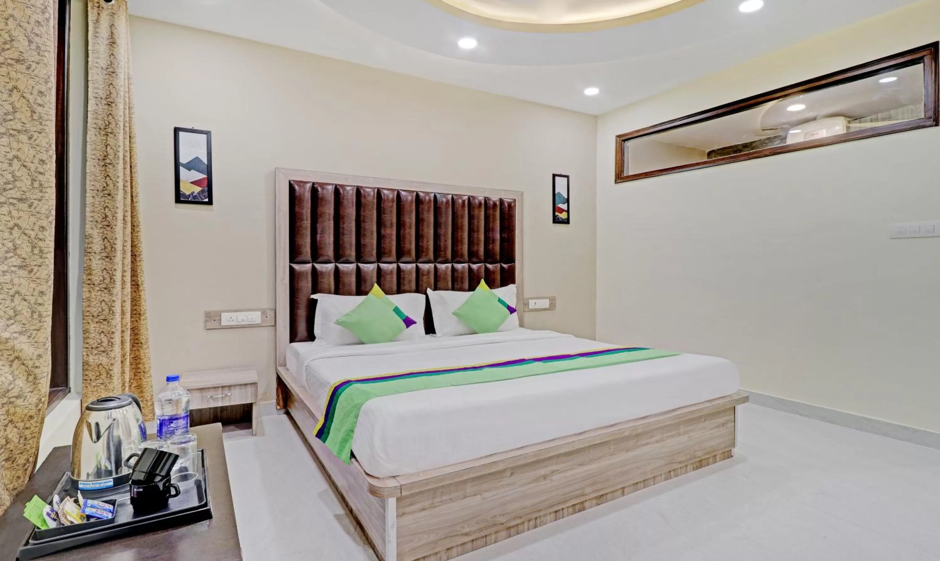 Bedroom, Bed in Treebo Ortus Residency