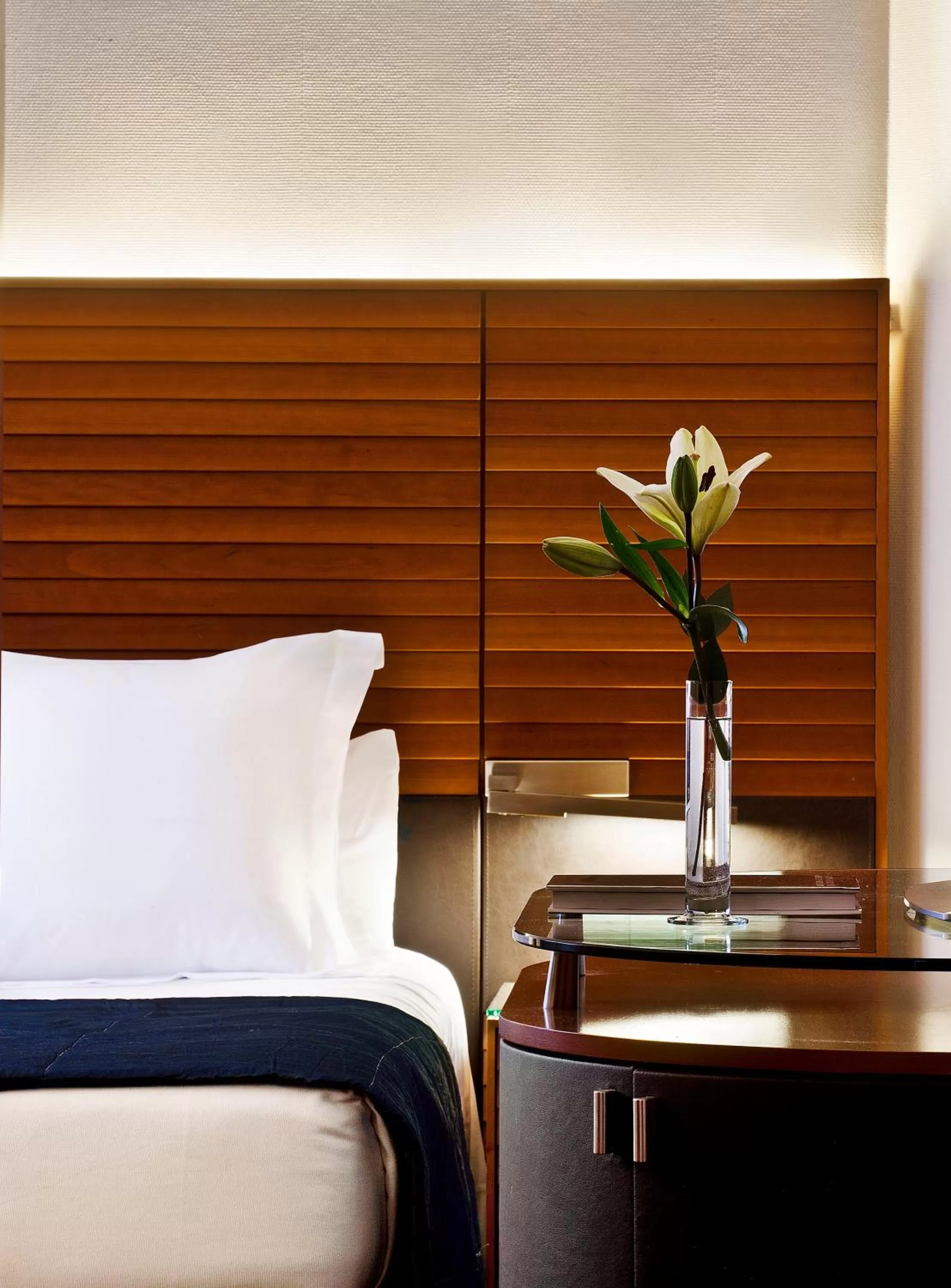 Bed in Hotel Astoria