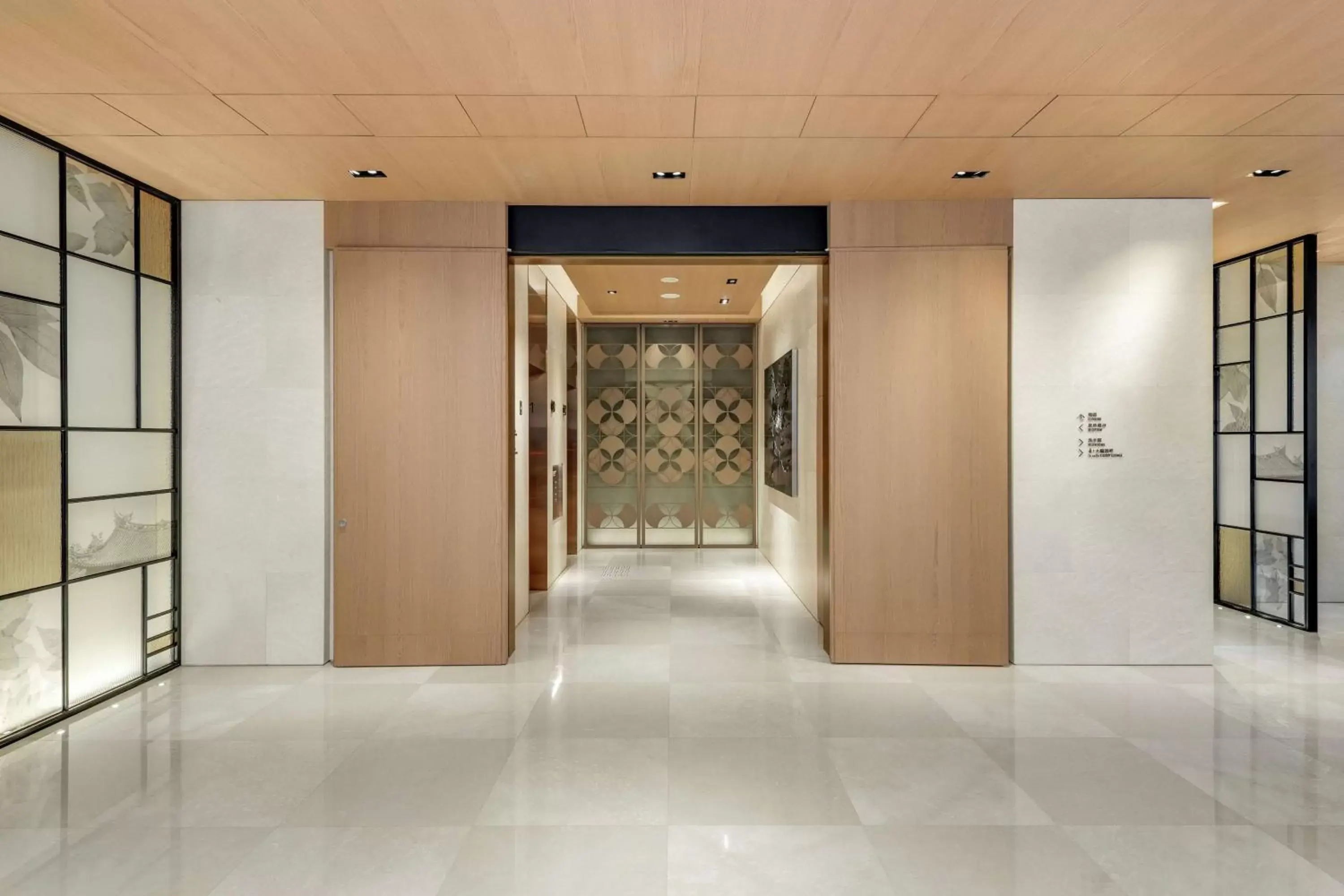 Lobby or reception in DoubleTree by Hilton Taipei Zhongshan