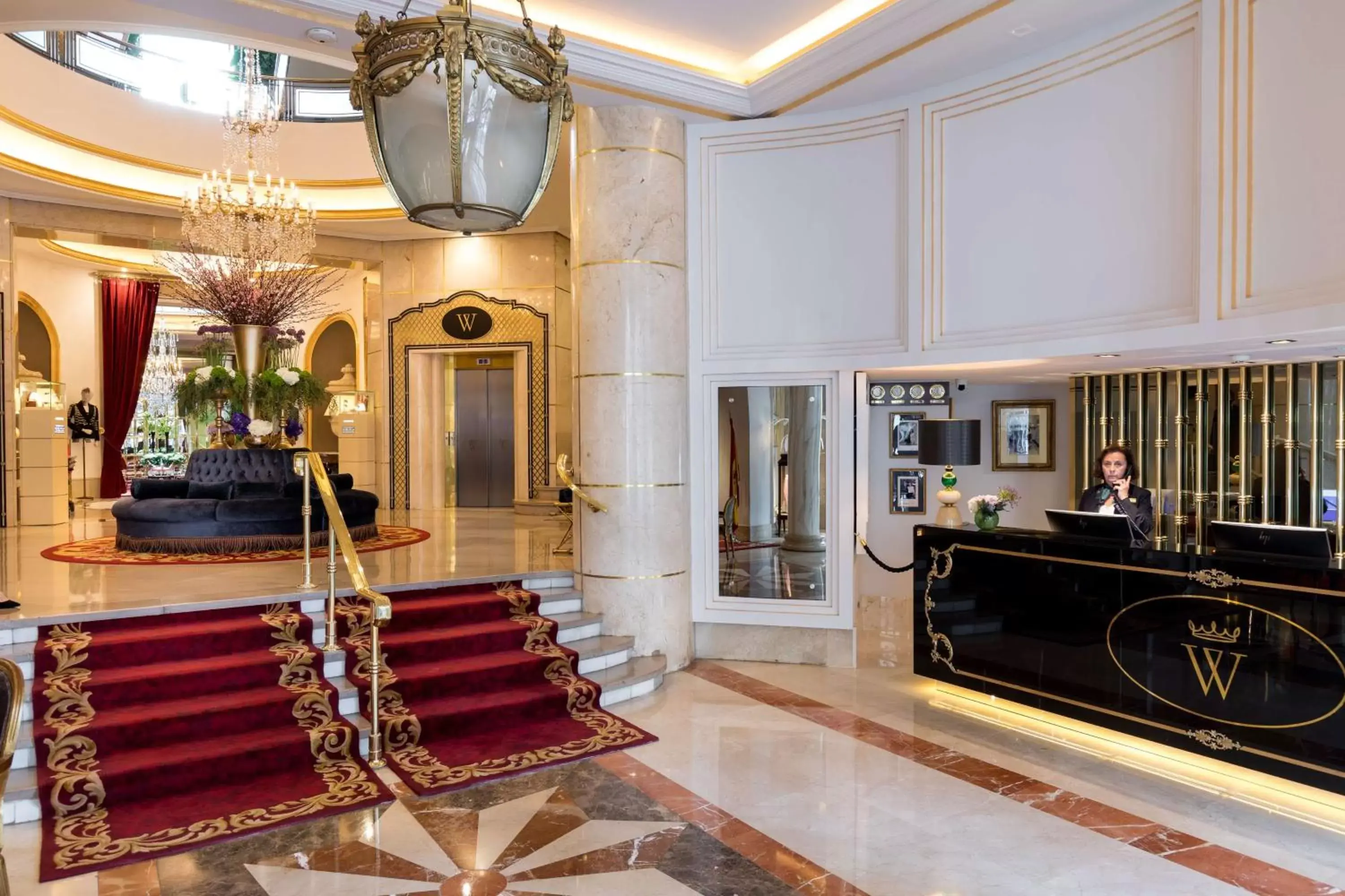 Lobby or reception in Wellington Hotel & Spa Madrid