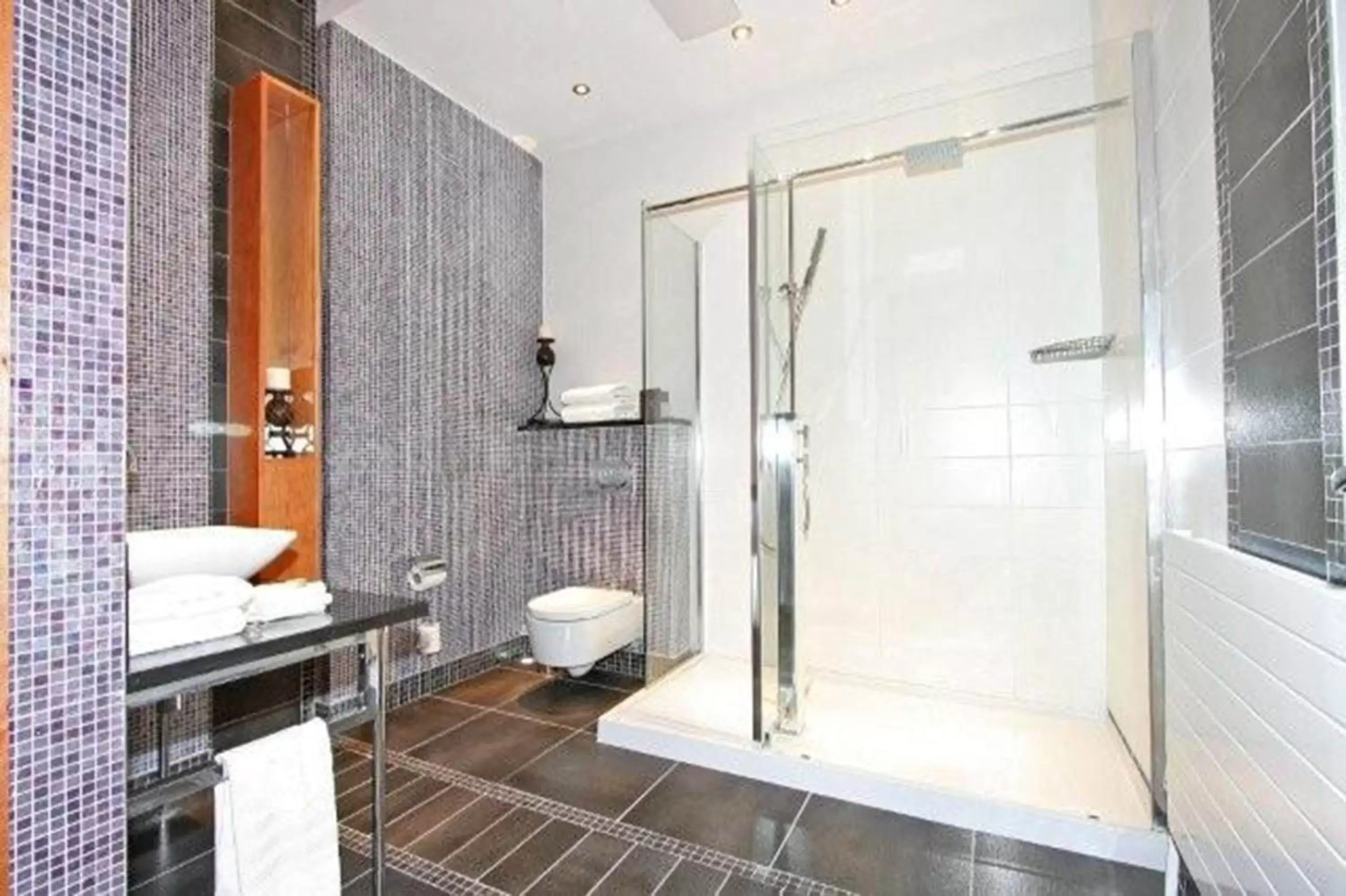 Bathroom in The Culloden Estate and Spa