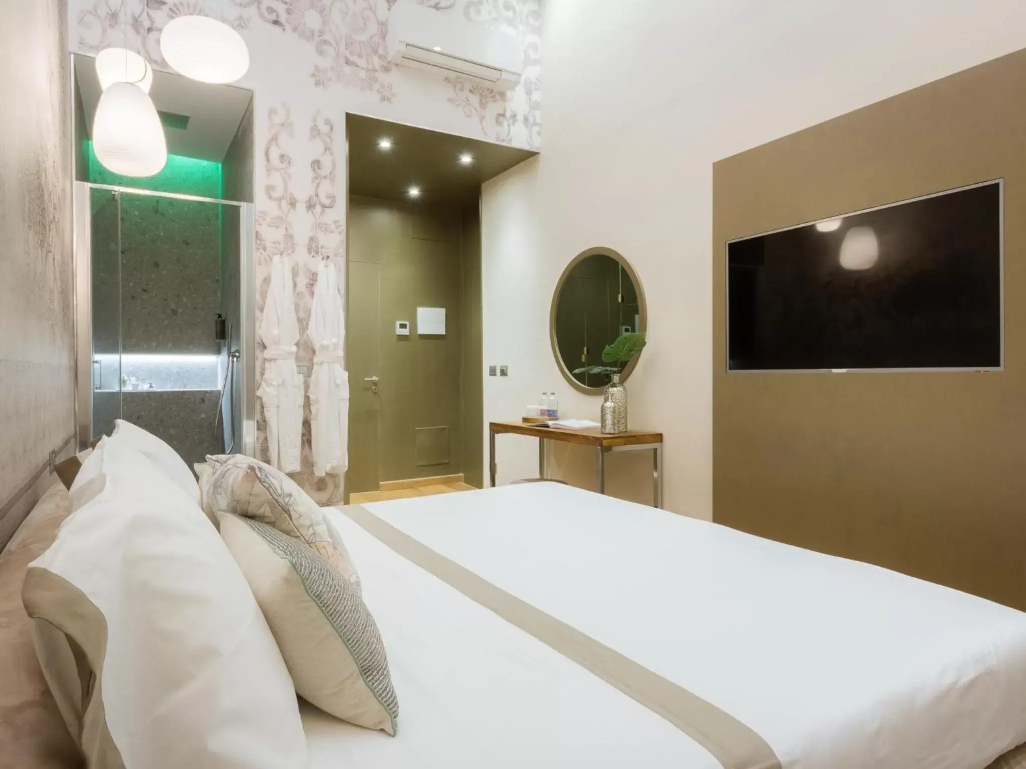 Bed in Renascentia in Florence - Adults Only