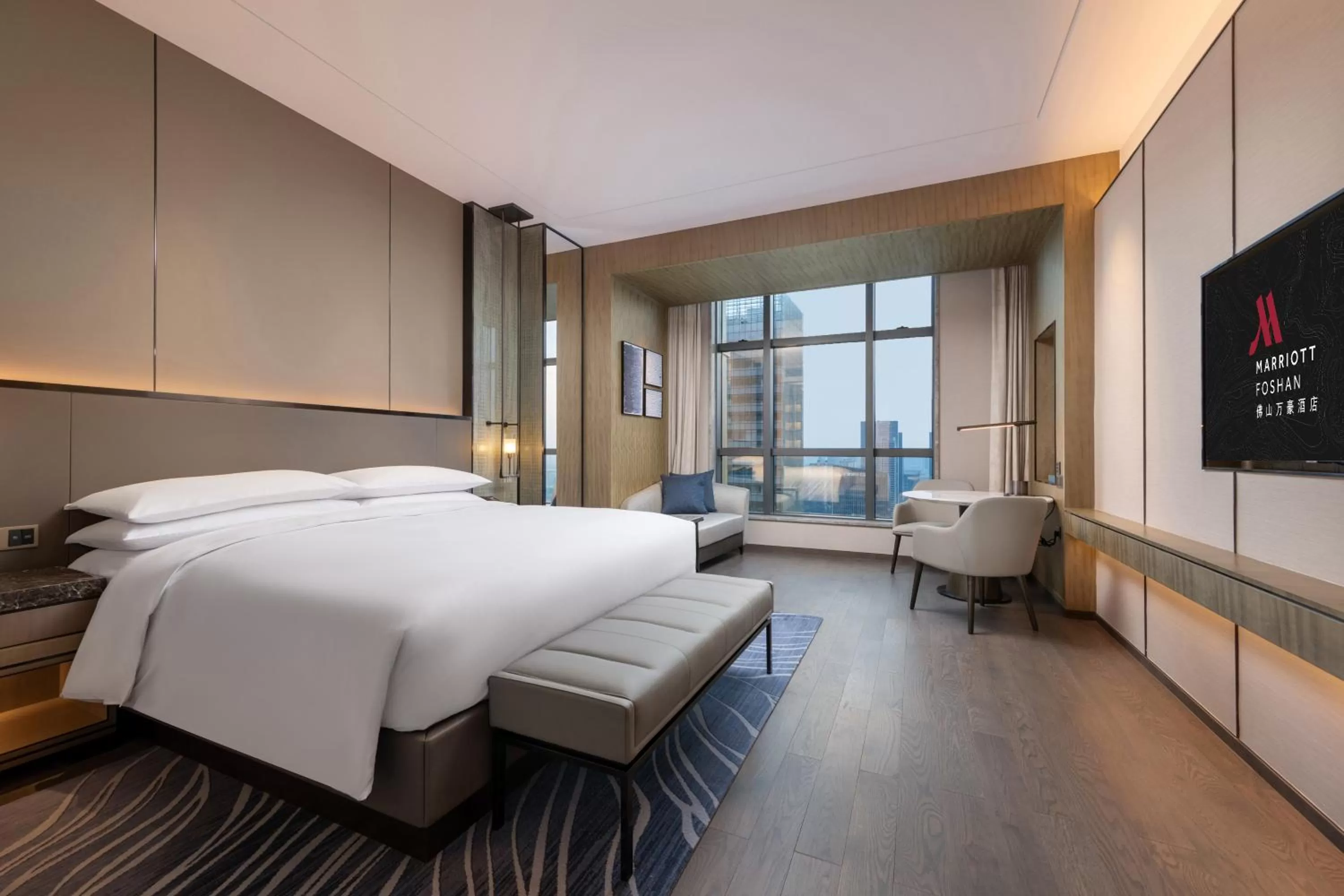 Photo of the whole room, Bed in Foshan Marriott Hotel