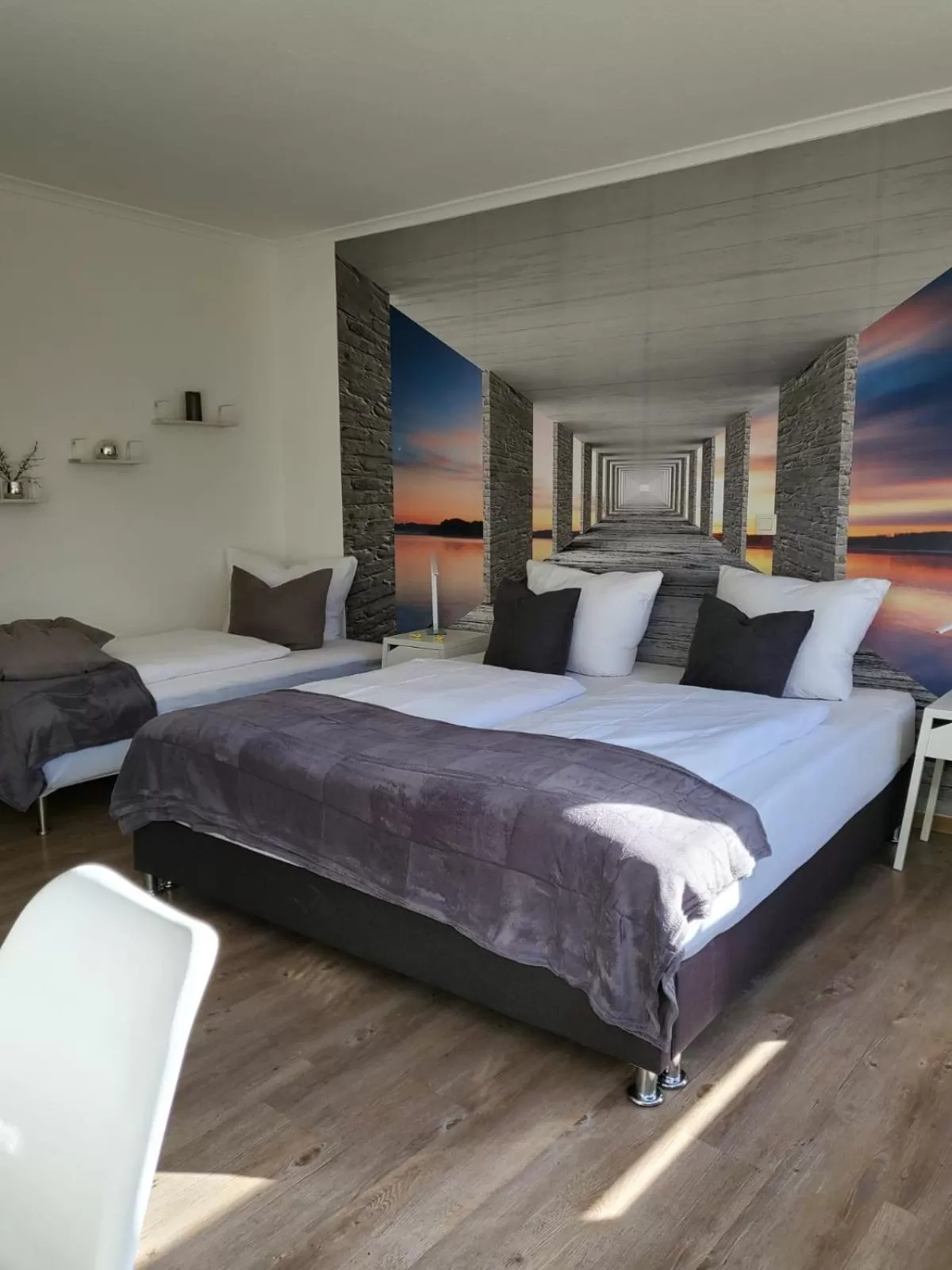 Bed in Hotel Seeblick am Sankelmarker See - Natur und Erholung