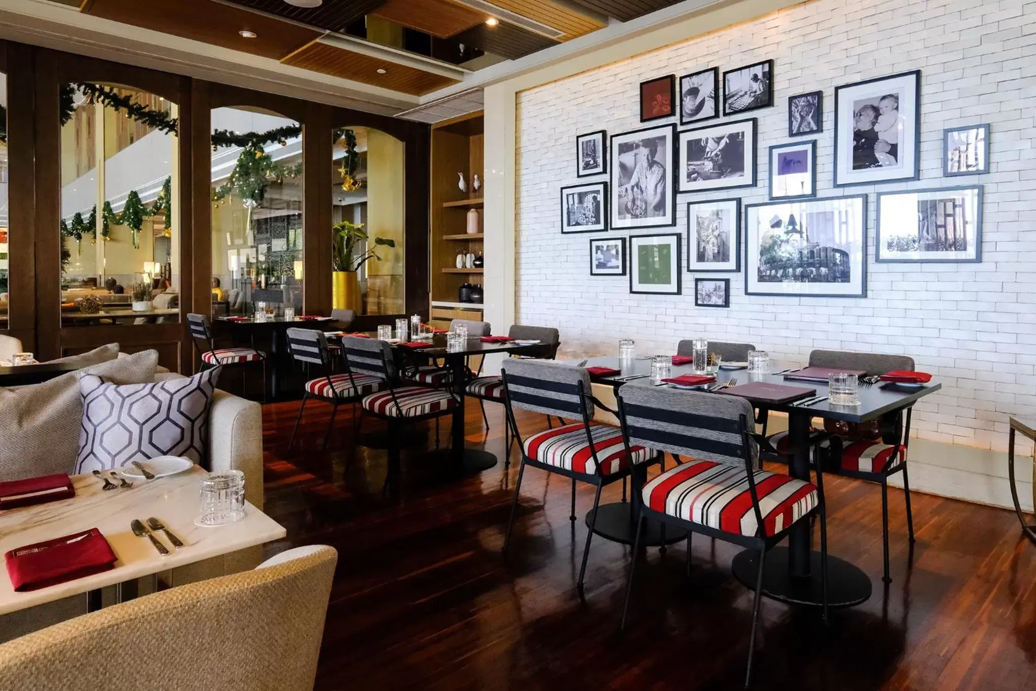 Restaurant/Places to Eat in Amari Watergate Bangkok