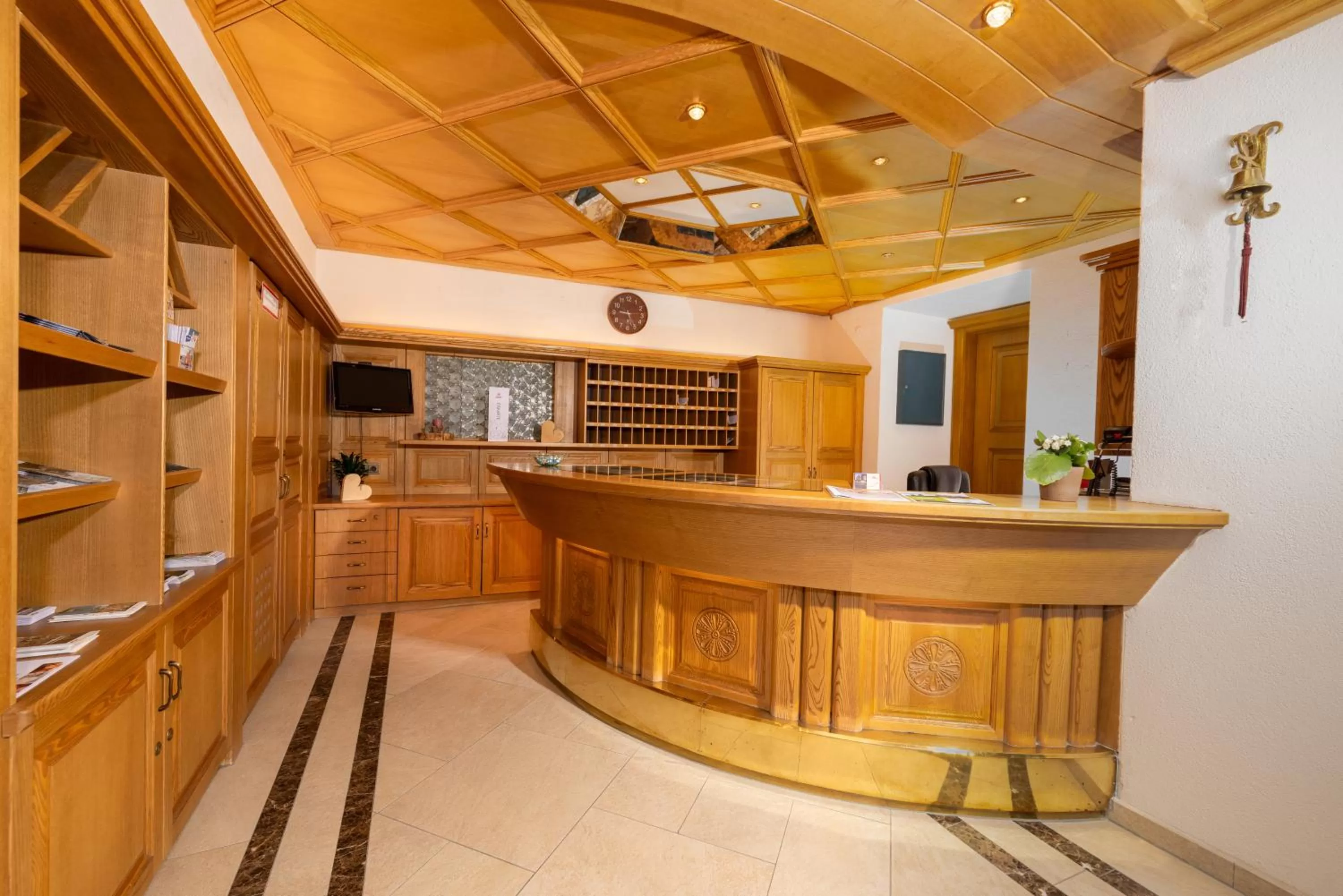 Lobby or reception in Hotel Schwarzer Adler