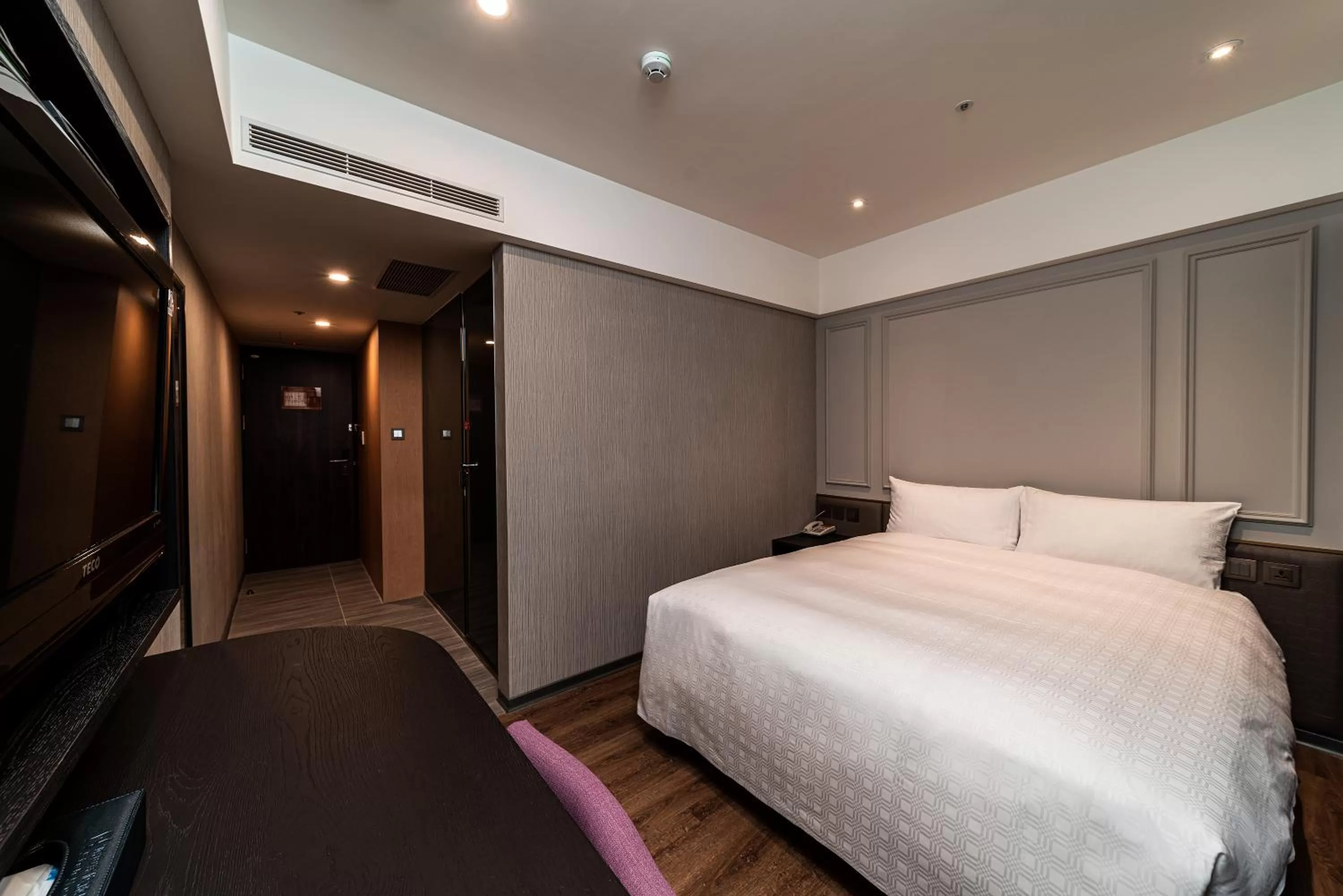 Photo of the whole room, Bed in Fish Hotel Kaohsiung