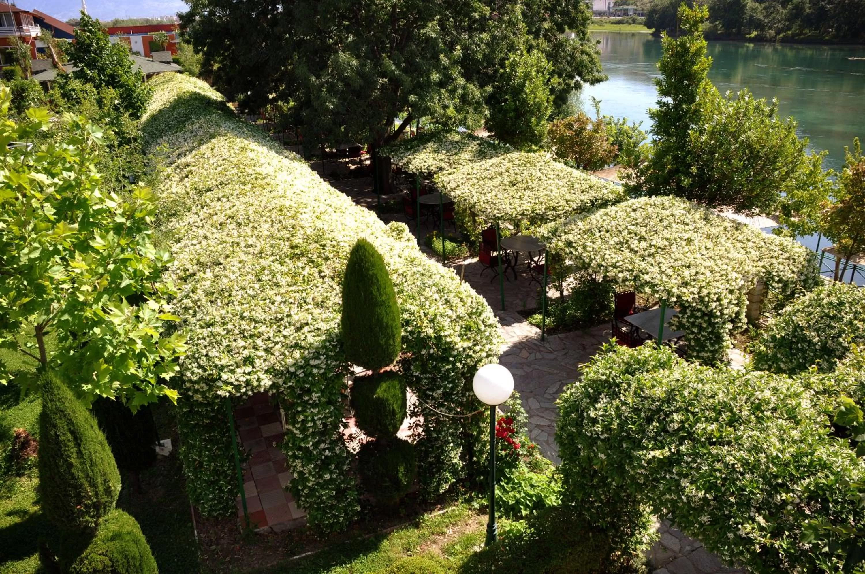 Property building in Buna Park Hotel