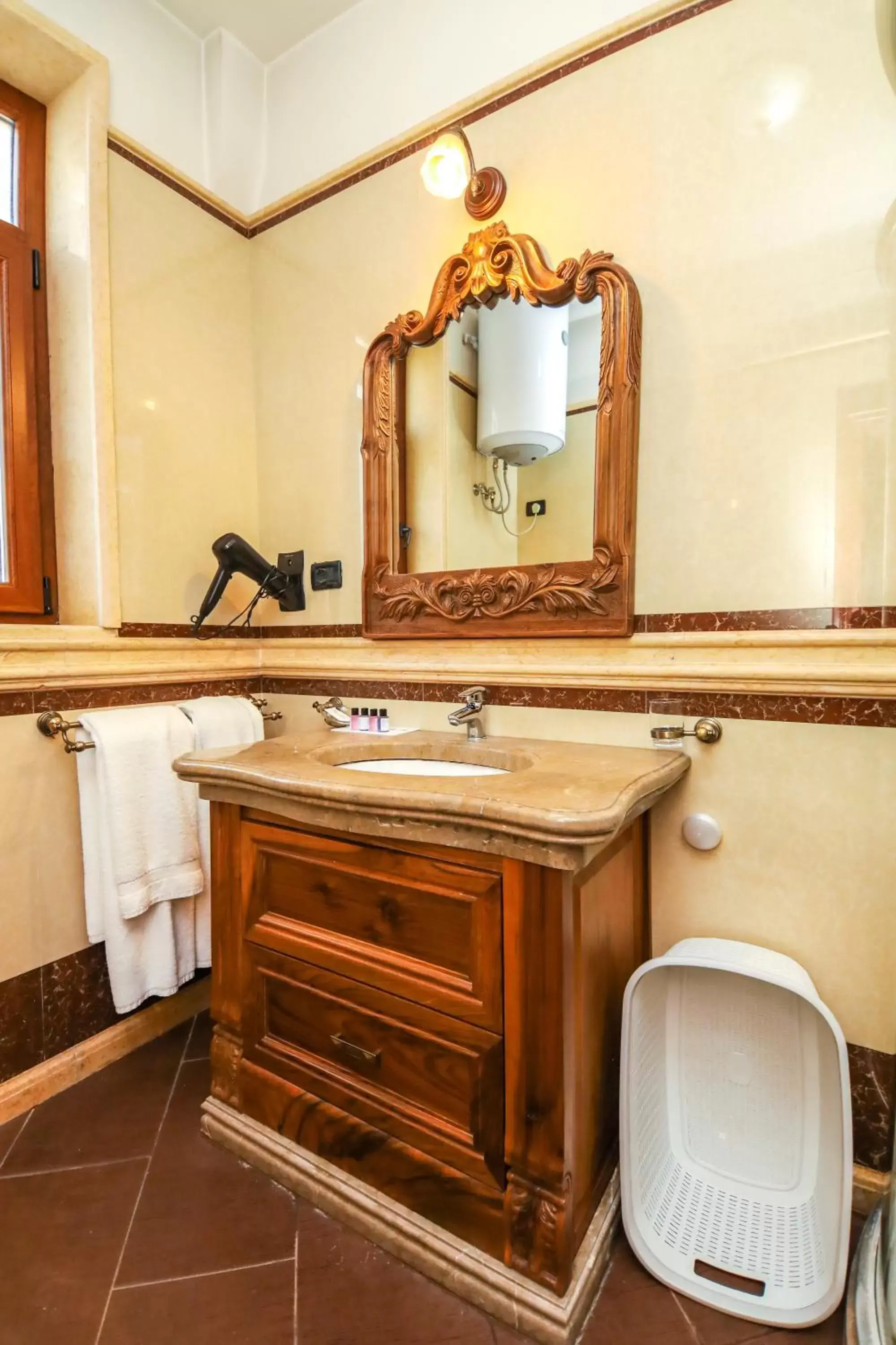 Toilet, Bathroom in Brilant Antik Hotel