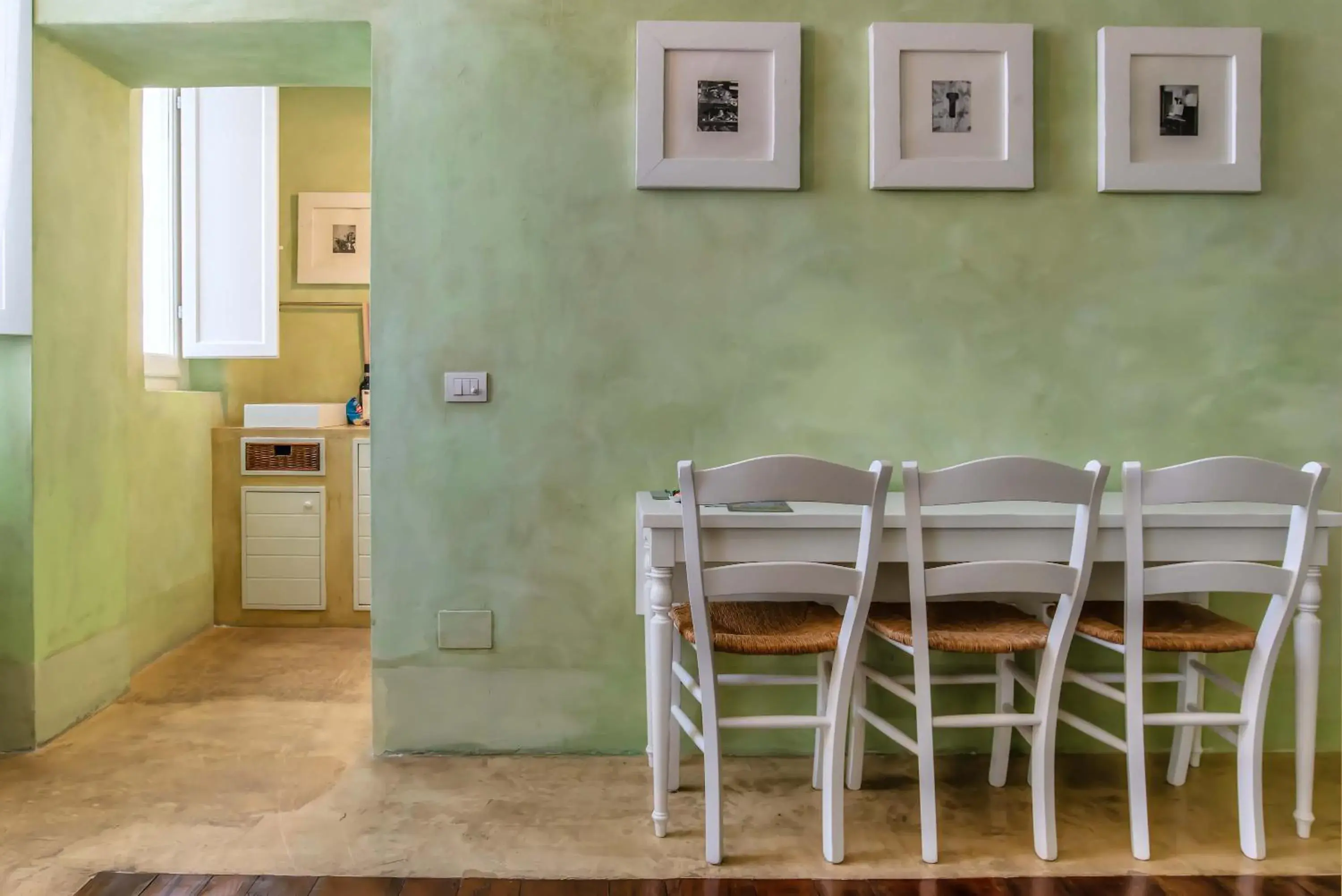 Dining Area in Villa Cassia di Baccano