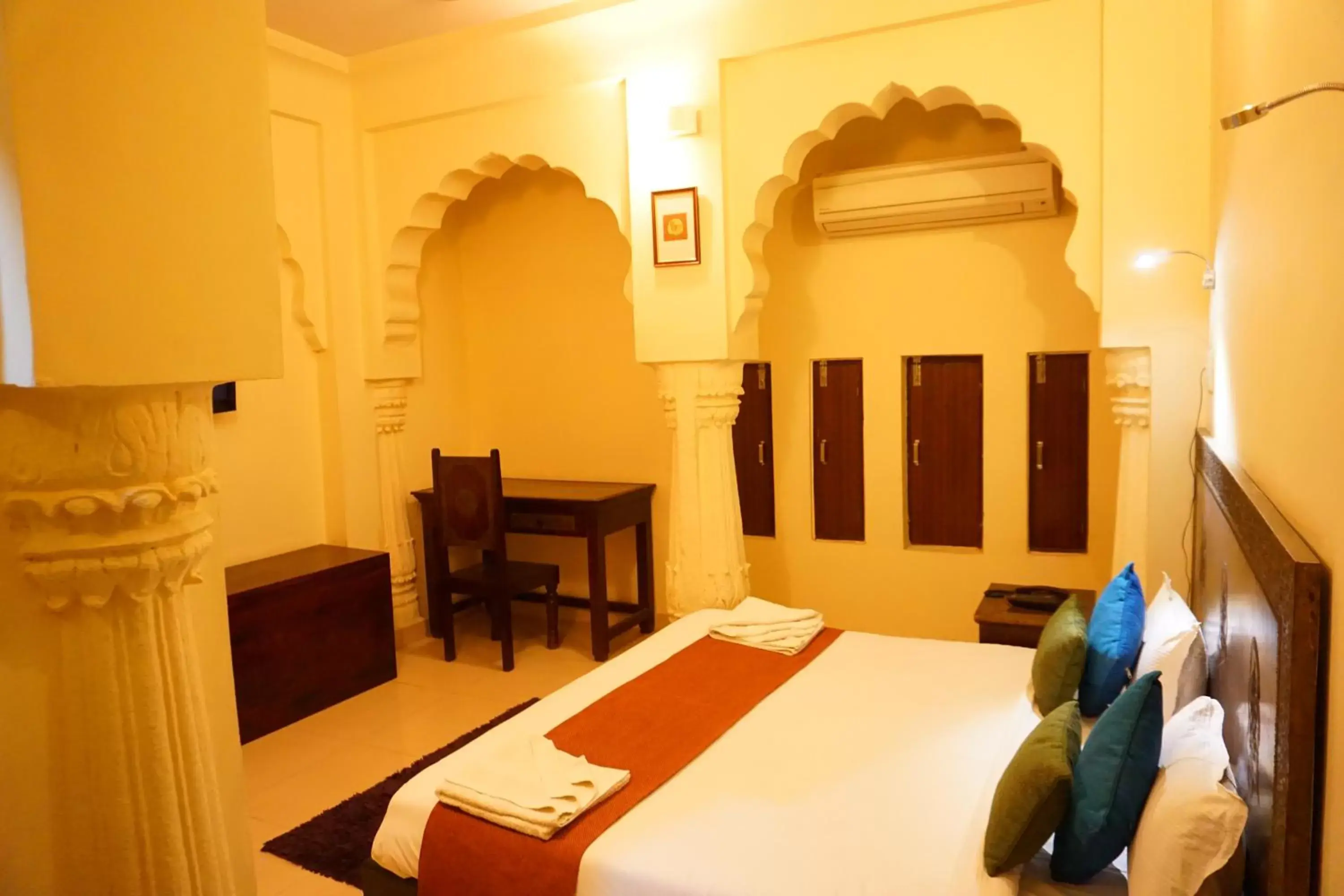 Deluxe Double Room in Nirvana Home Deluxe Double Room in Nirvana Home