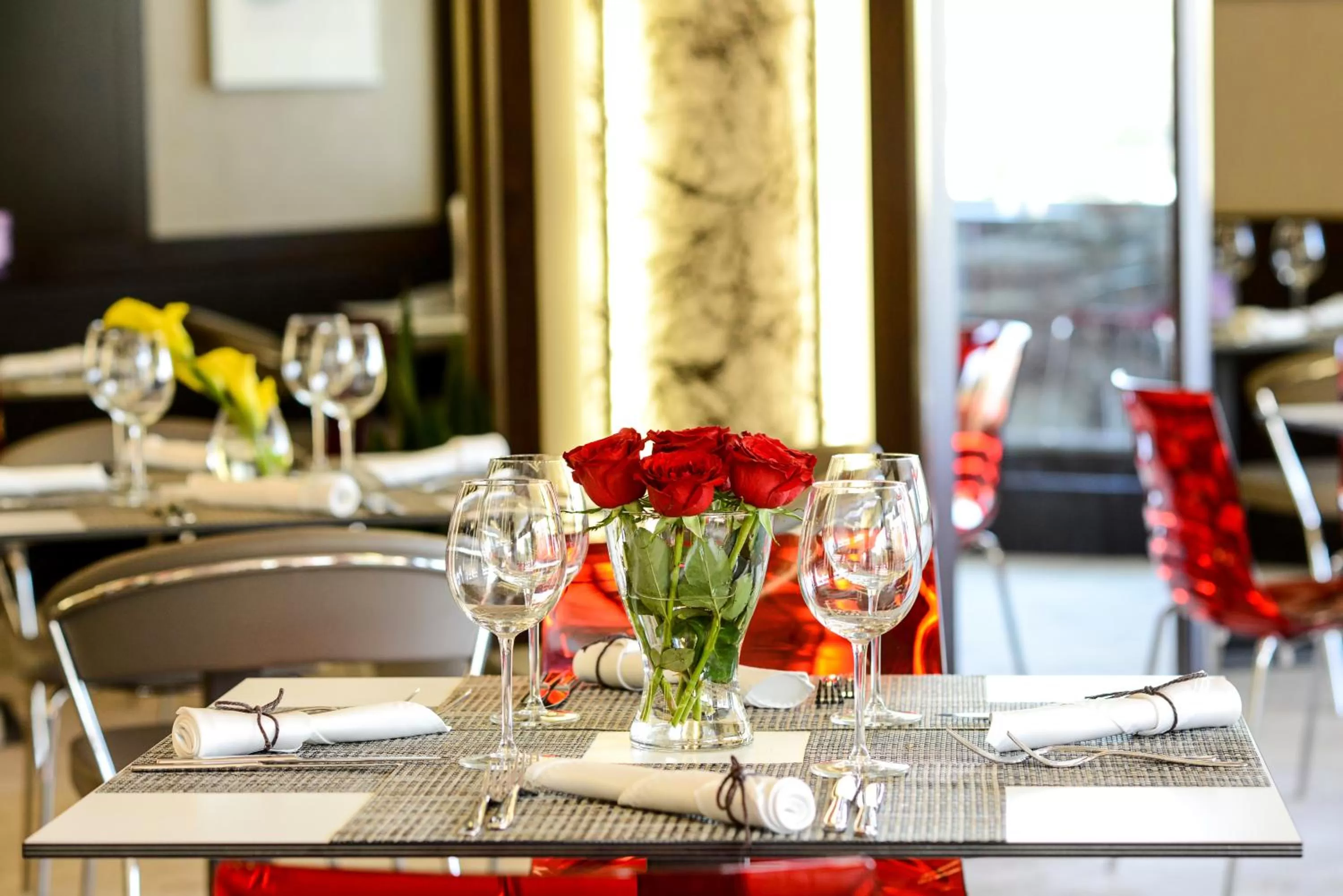 Restaurant/places to eat in Rosslyn Central Park Hotel Sofia