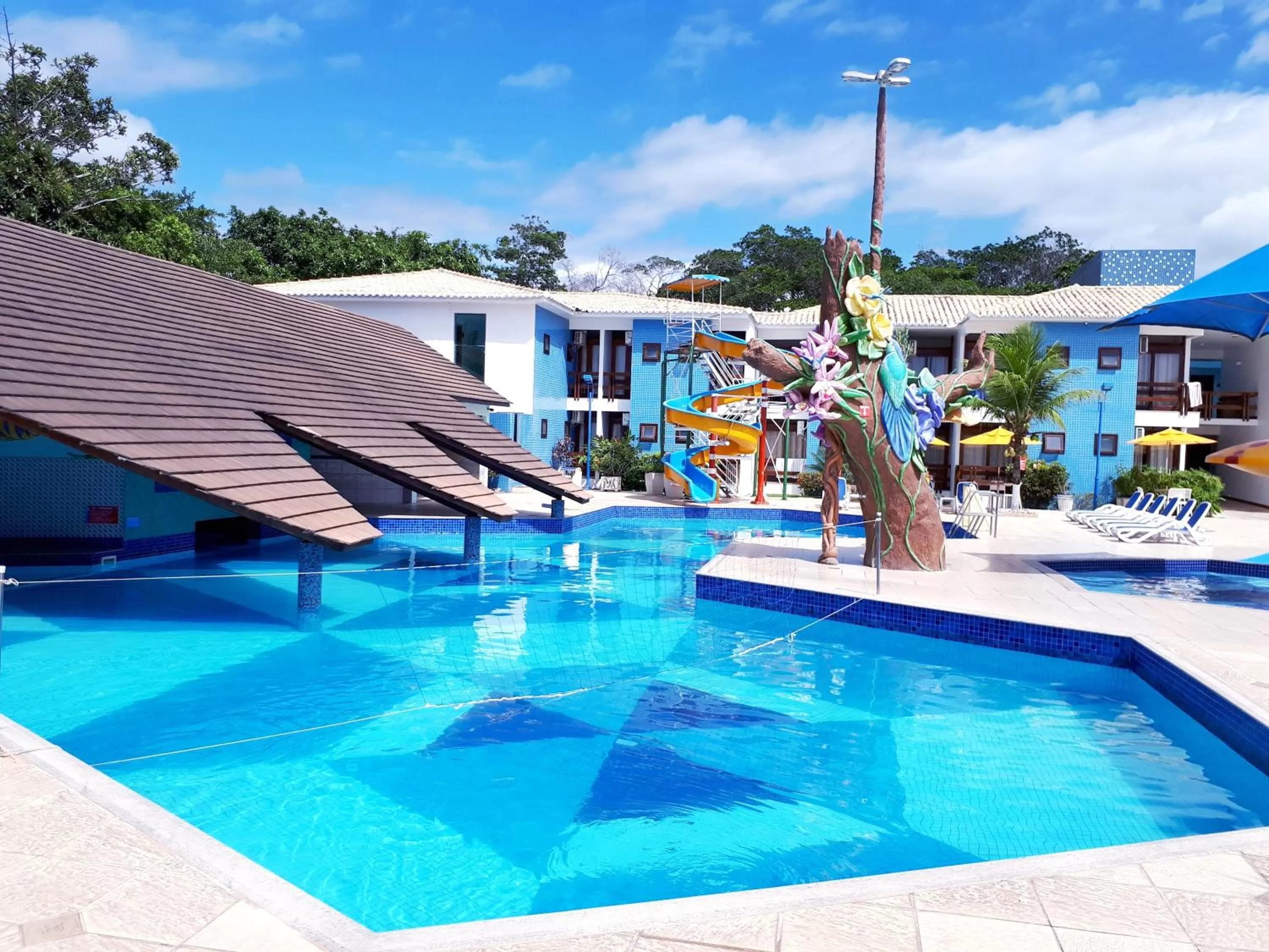 Swimming pool in Brisa da Praia Park Hotel