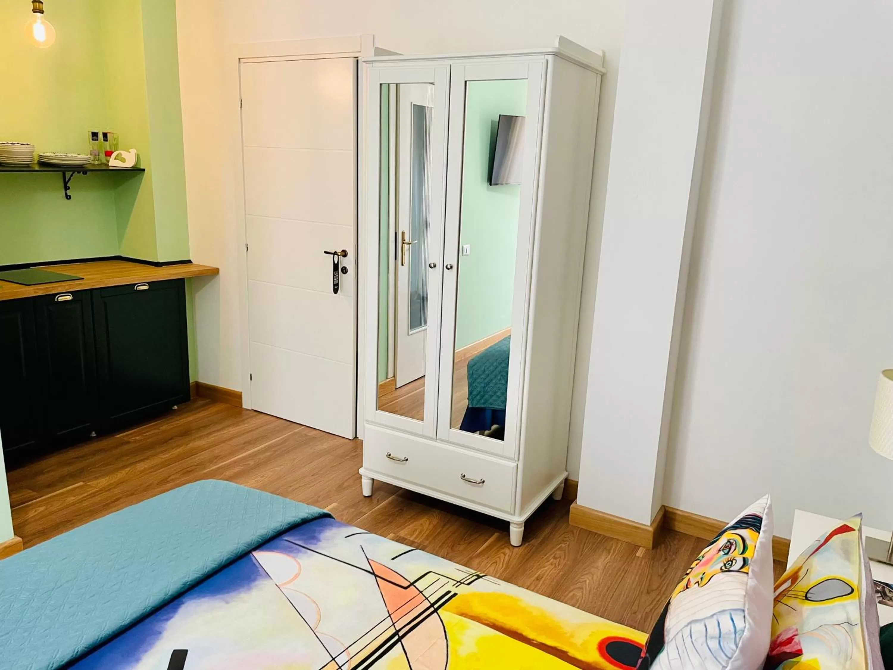 Kitchen or kitchenette, Bed in ConteMax ArtHouse