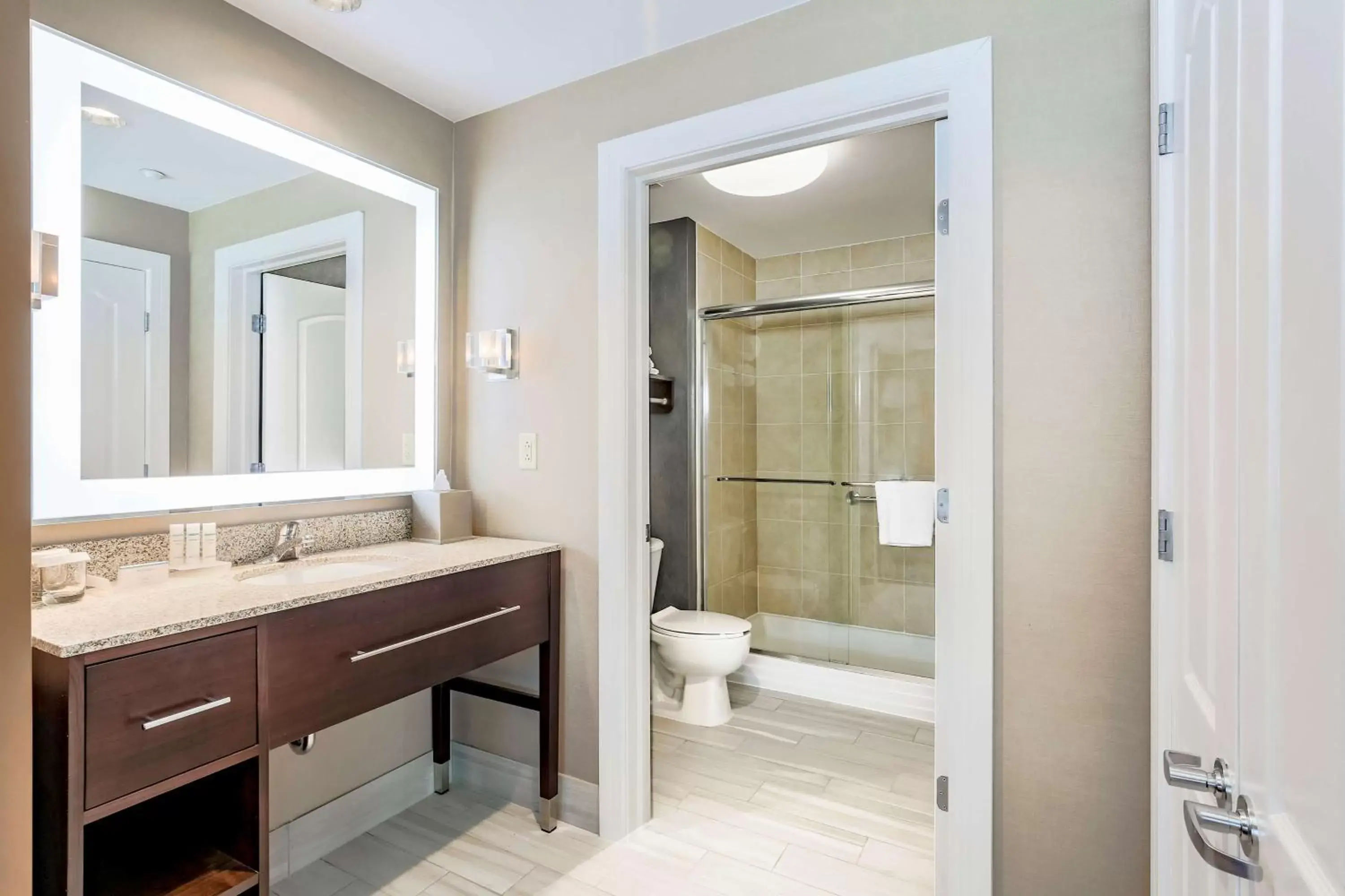 Bathroom in Homewood Suites by Hilton Long Island-Melville