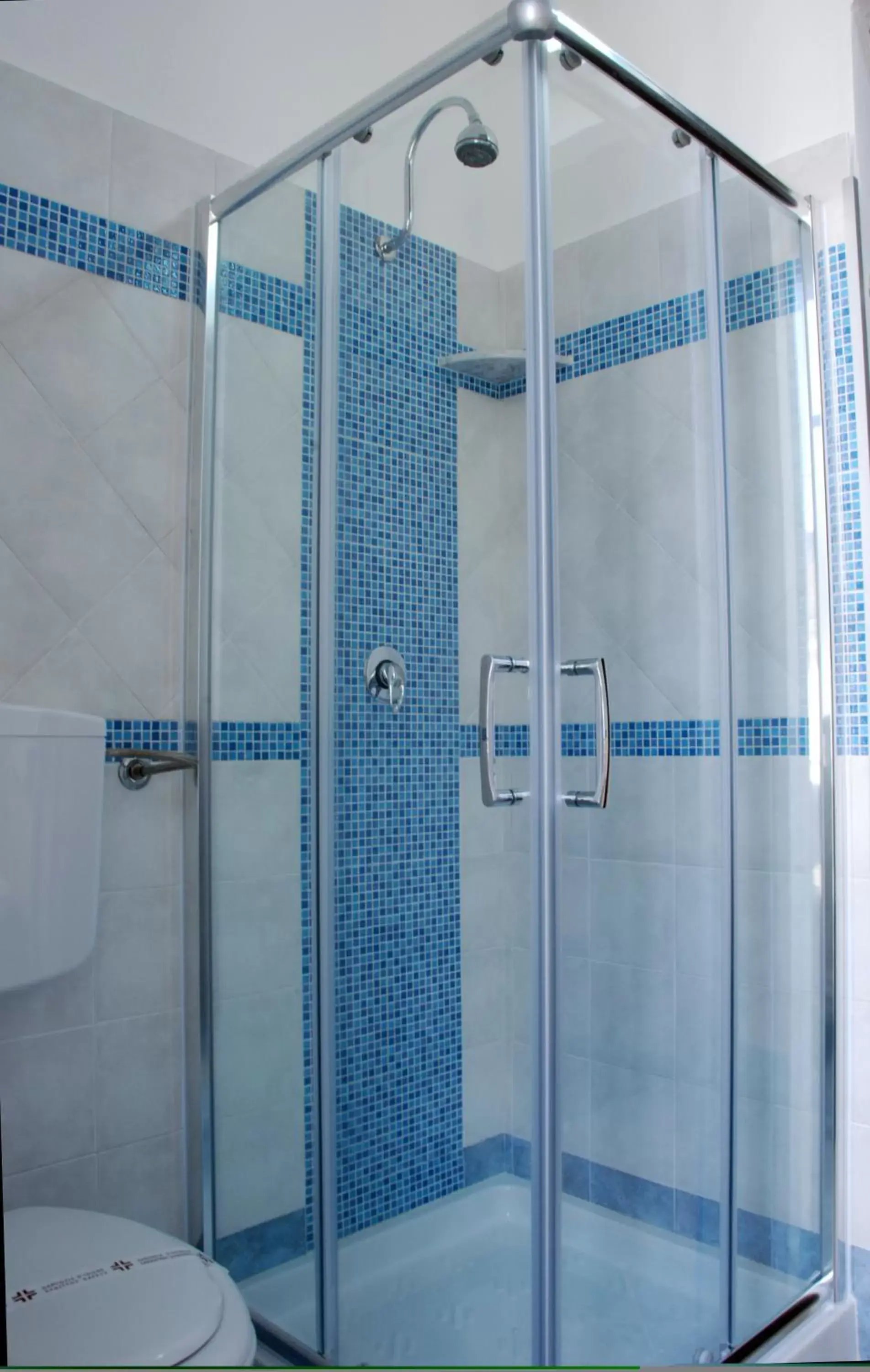 Bathroom in Hotel del Centro