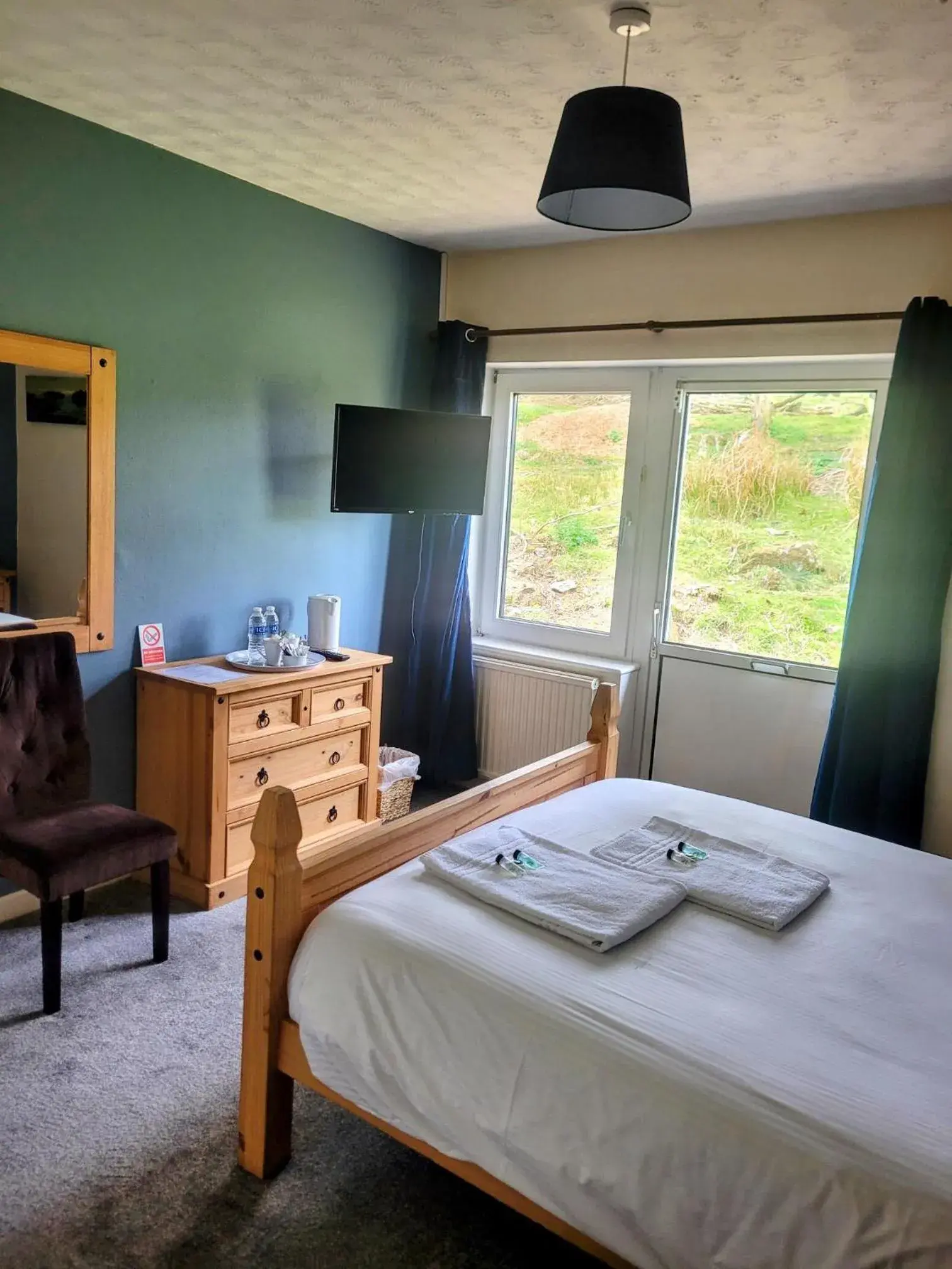 Bedroom, Bed in Wheal Tor