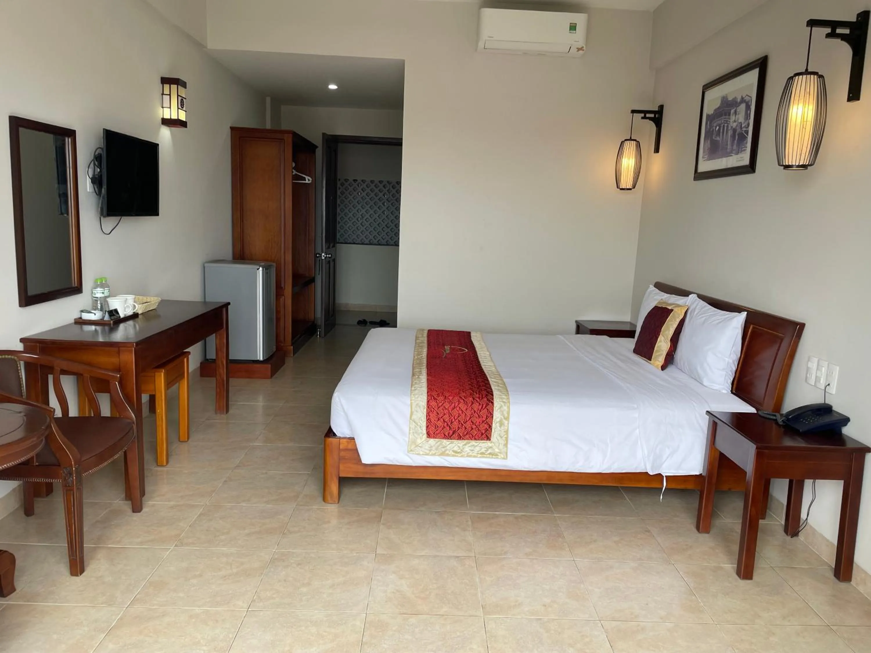 Bed in Sunshine Hoian Hotel