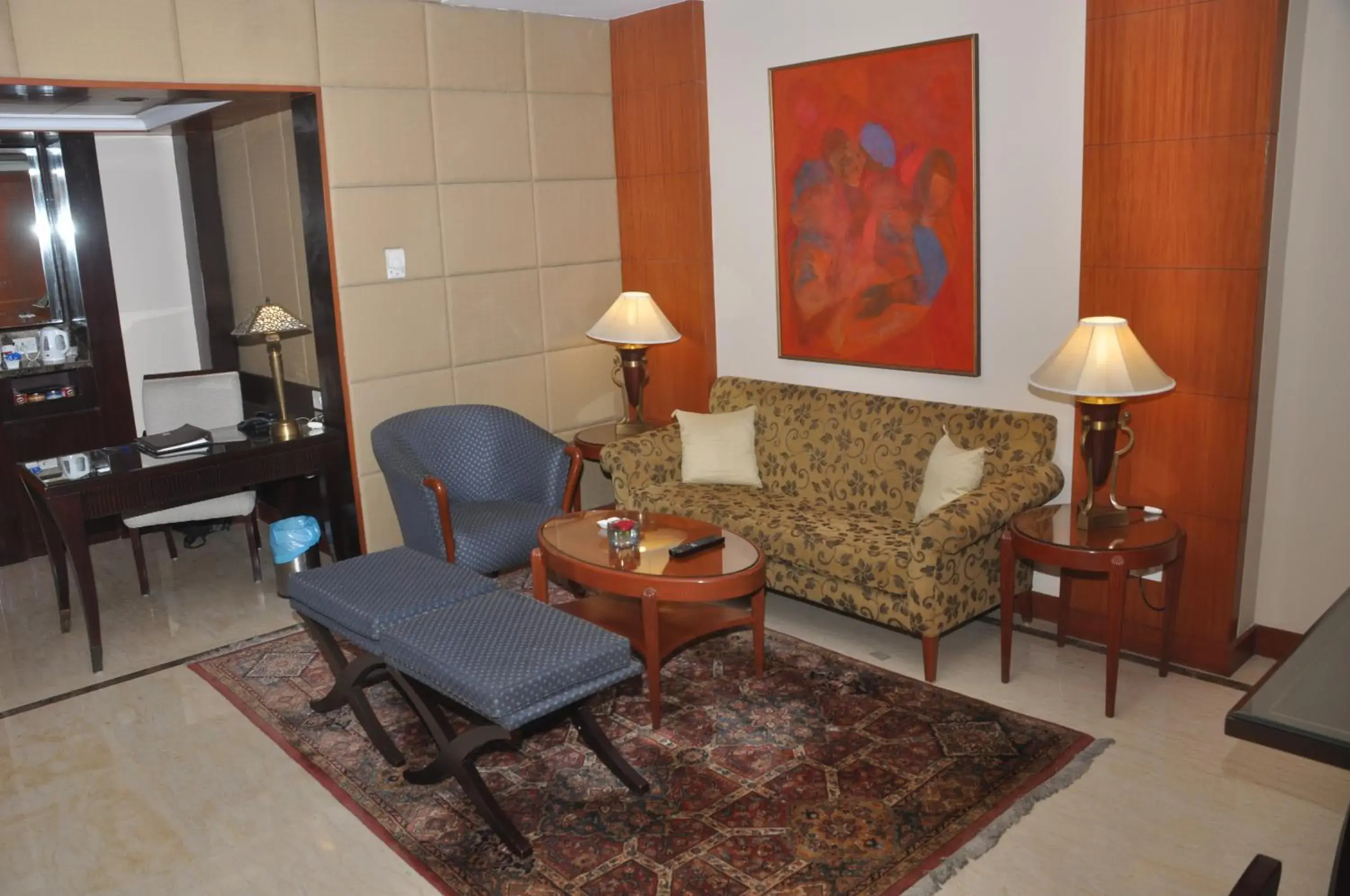 Living room, Seating Area in The Hans, New Delhi