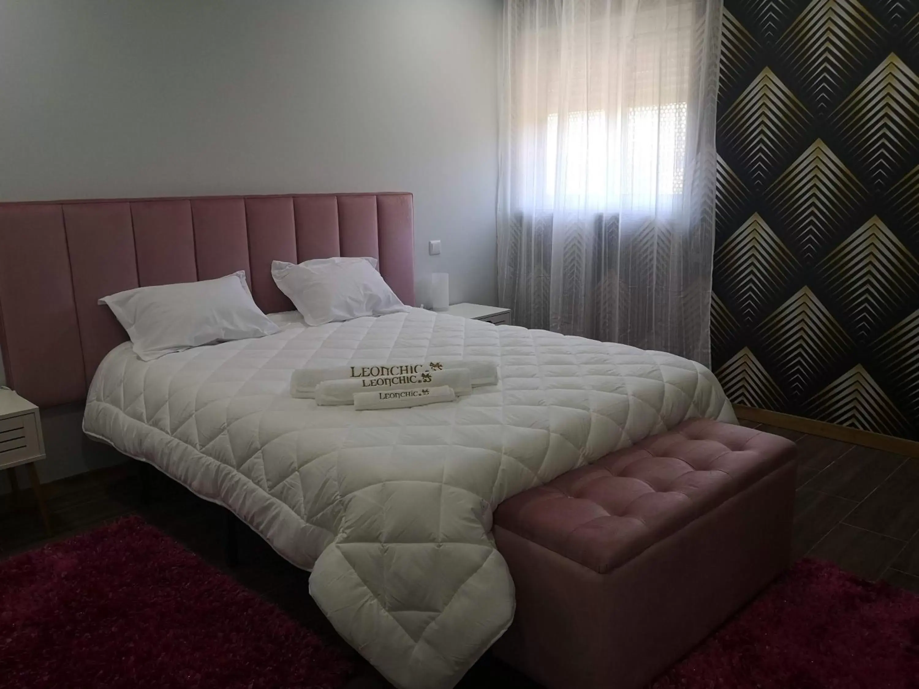 Bed in Leonchic - Guest House