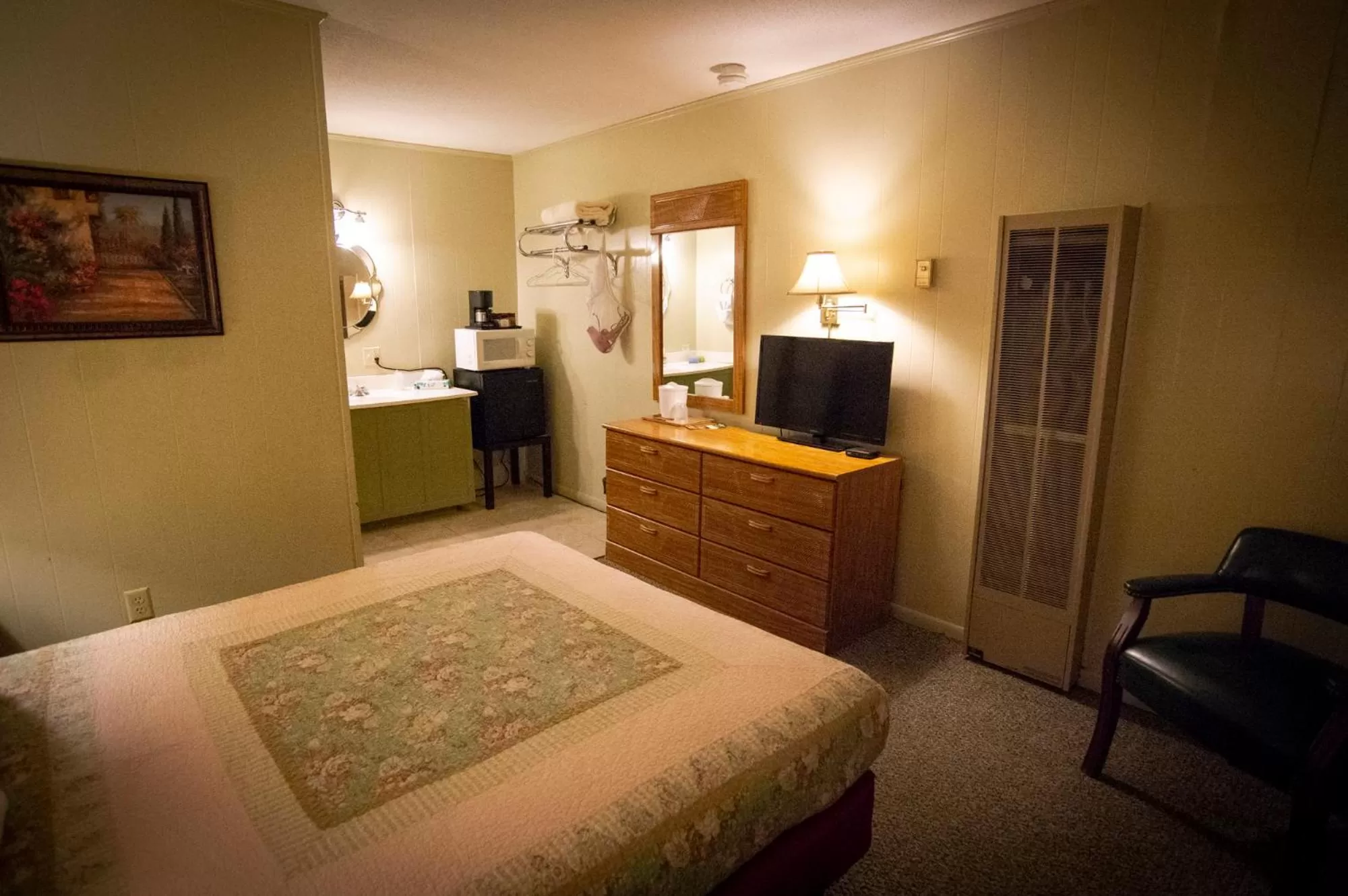 Seating Area in Sherwood Court Cottages